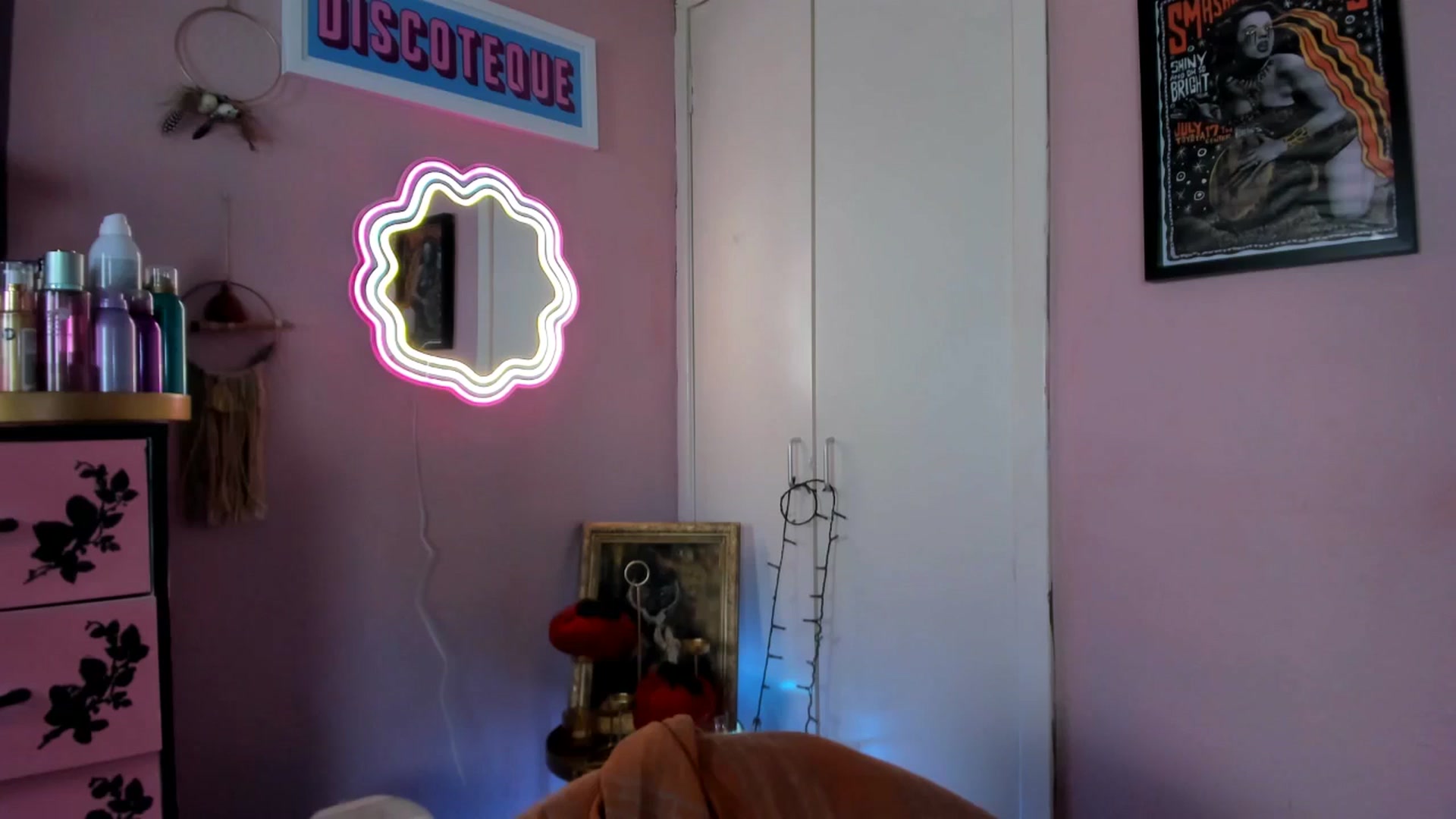 Gallery image thumbnail from MissMimiRose's myfreecams stream on, 09/02/2025, 19:27 image 17 of 20