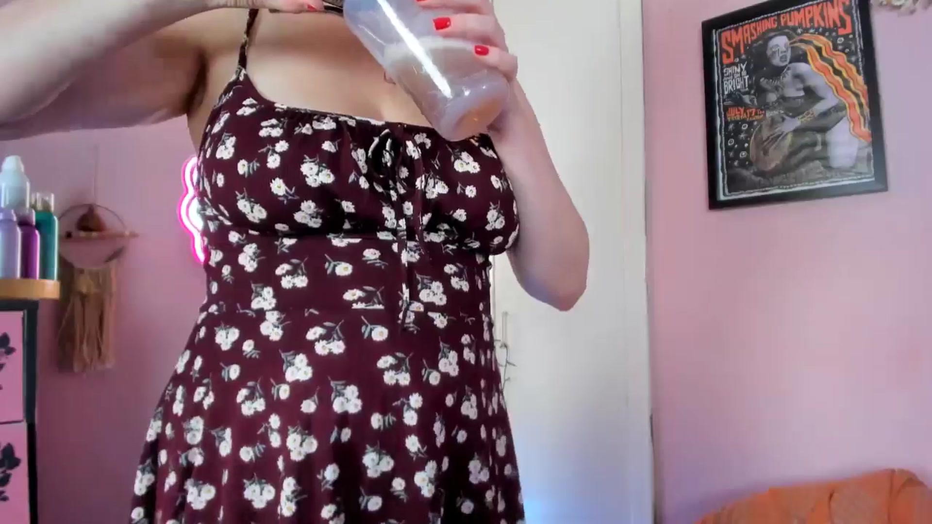 Gallery image thumbnail from MissMimiRose's myfreecams stream on, 09/02/2025, 19:27 image 13 of 20