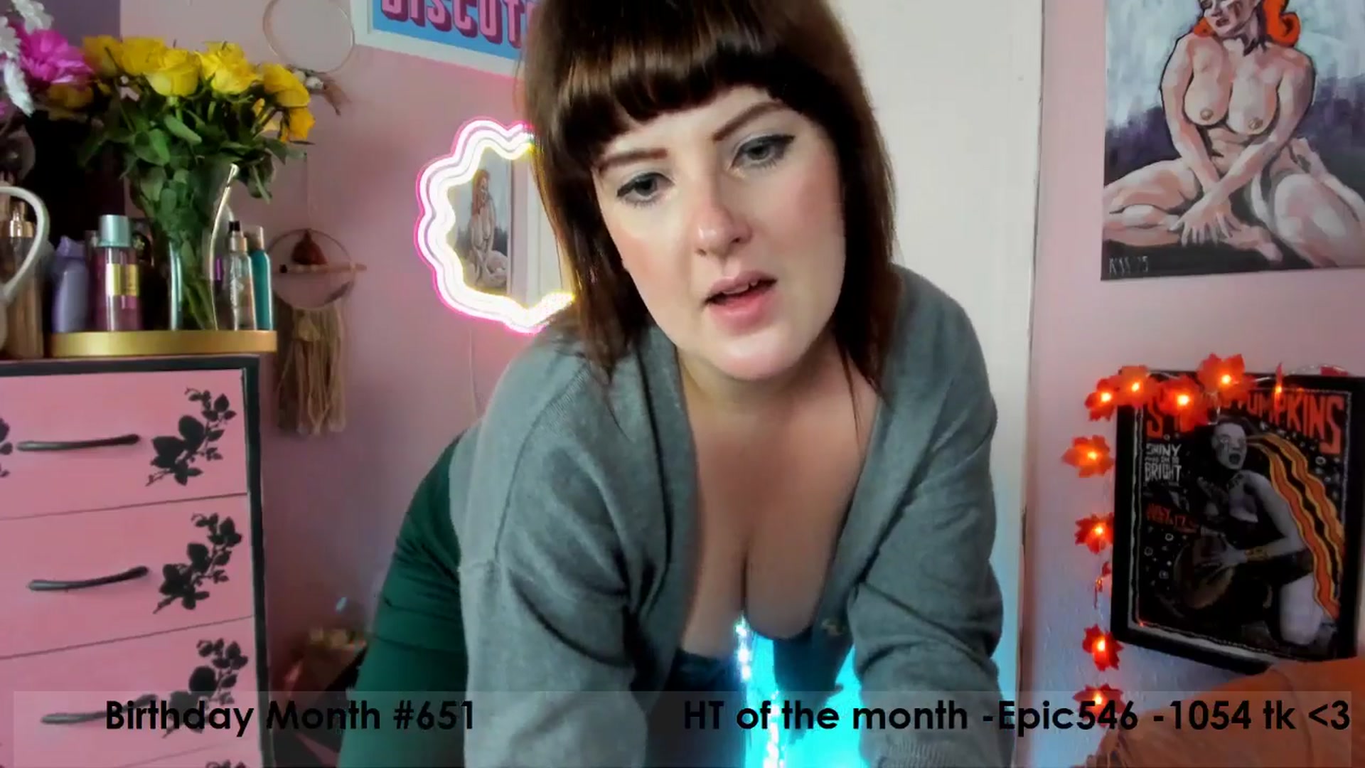 Gallery image thumbnail from MissMimiRose's myfreecams stream on, 09/15/2025, 19:29 image 18 of 20
