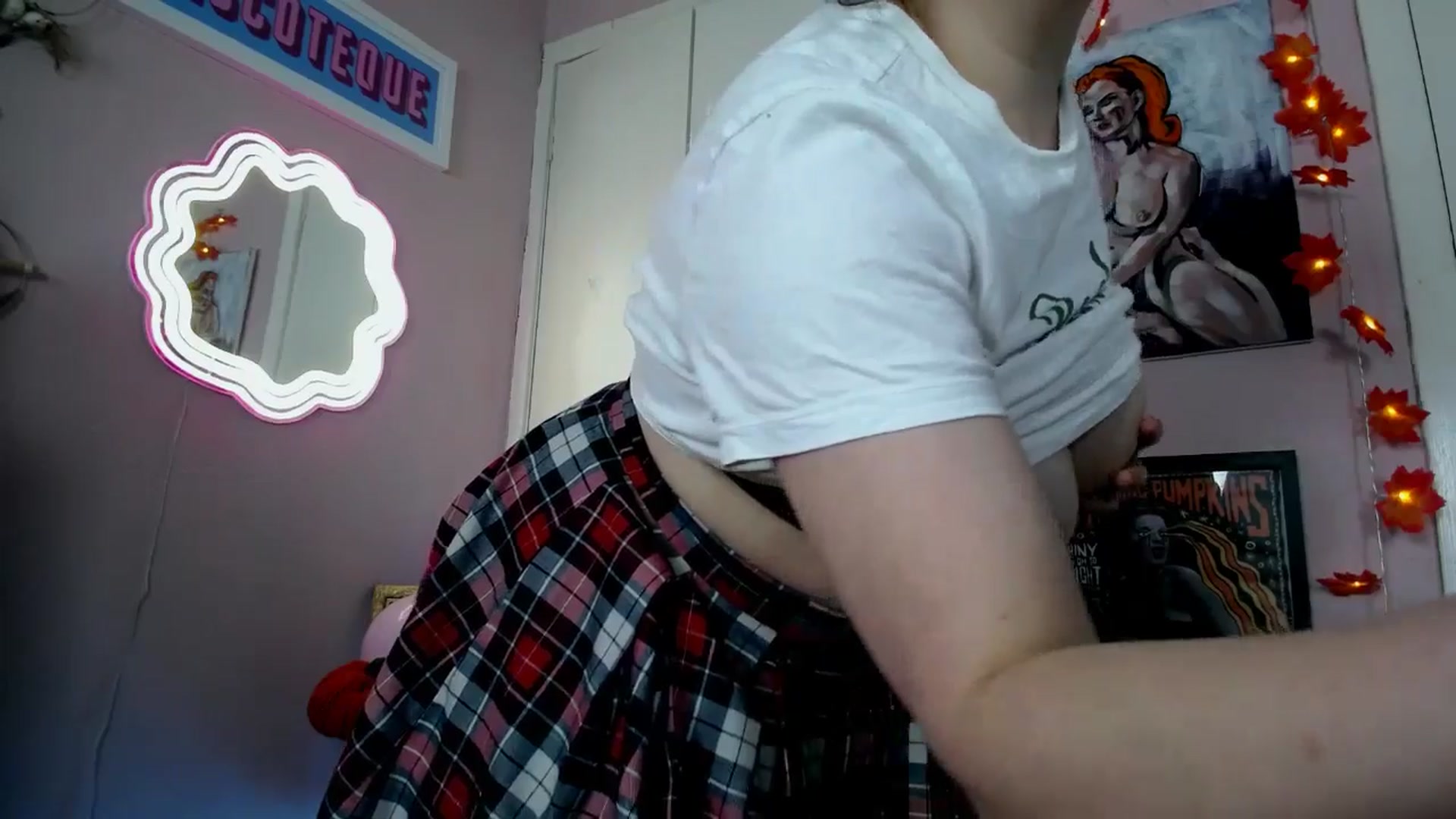 Gallery image thumbnail from MissMimiRose's myfreecams stream on, 09/23/2025, 23:09 image 11 of 20