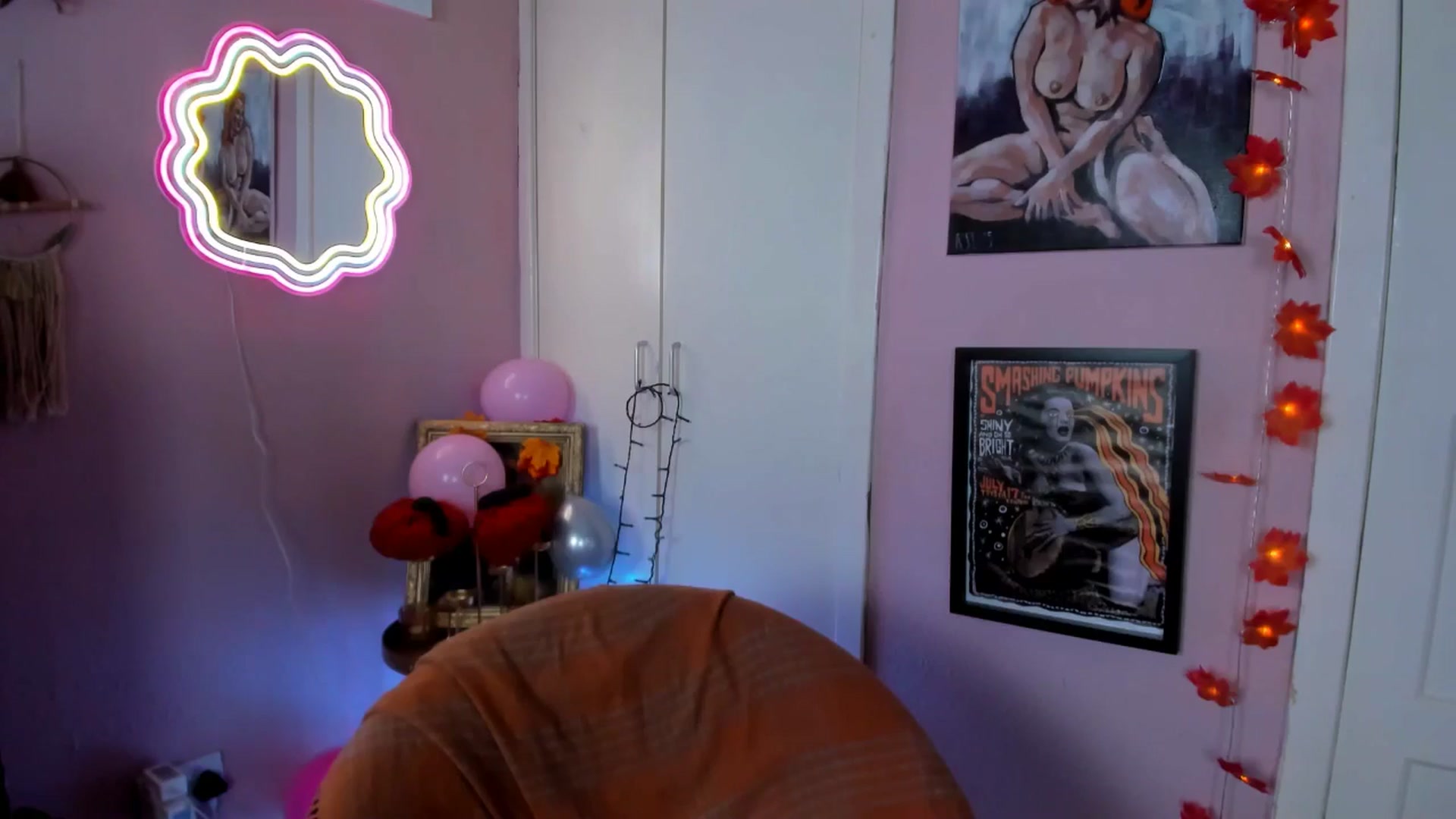 Gallery image thumbnail from MissMimiRose's myfreecams stream on, 09/25/2025, 22:03 image 19 of 20