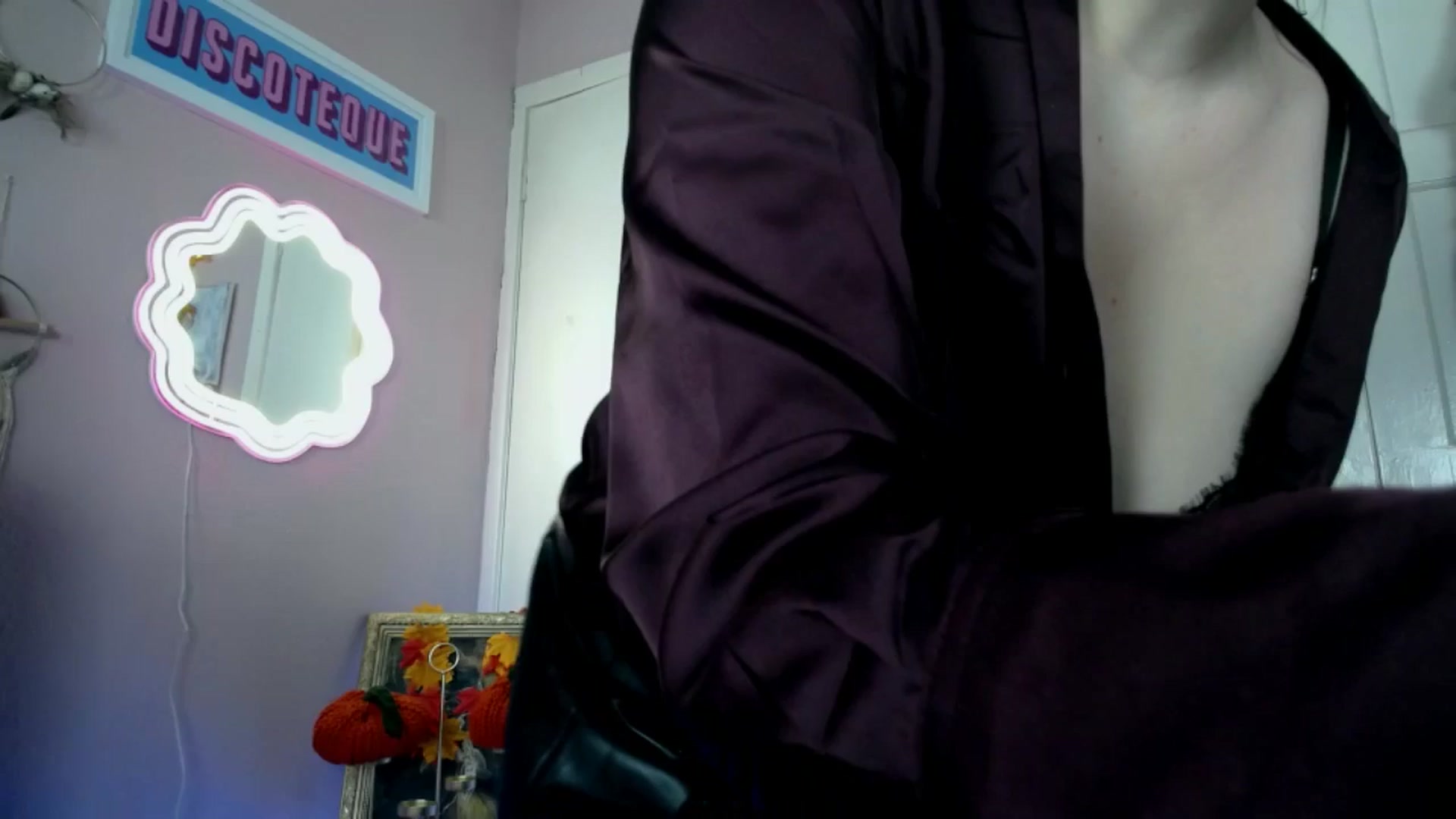 Gallery image thumbnail from MissMimiRose's myfreecams stream on, 09/30/2025, 19:37 image 1 of 20