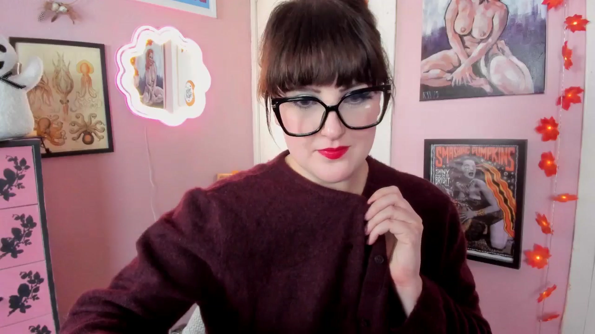 Gallery image thumbnail from MissMimiRose's myfreecams stream on, 10/03/2025, 22:53 image 10 of 20