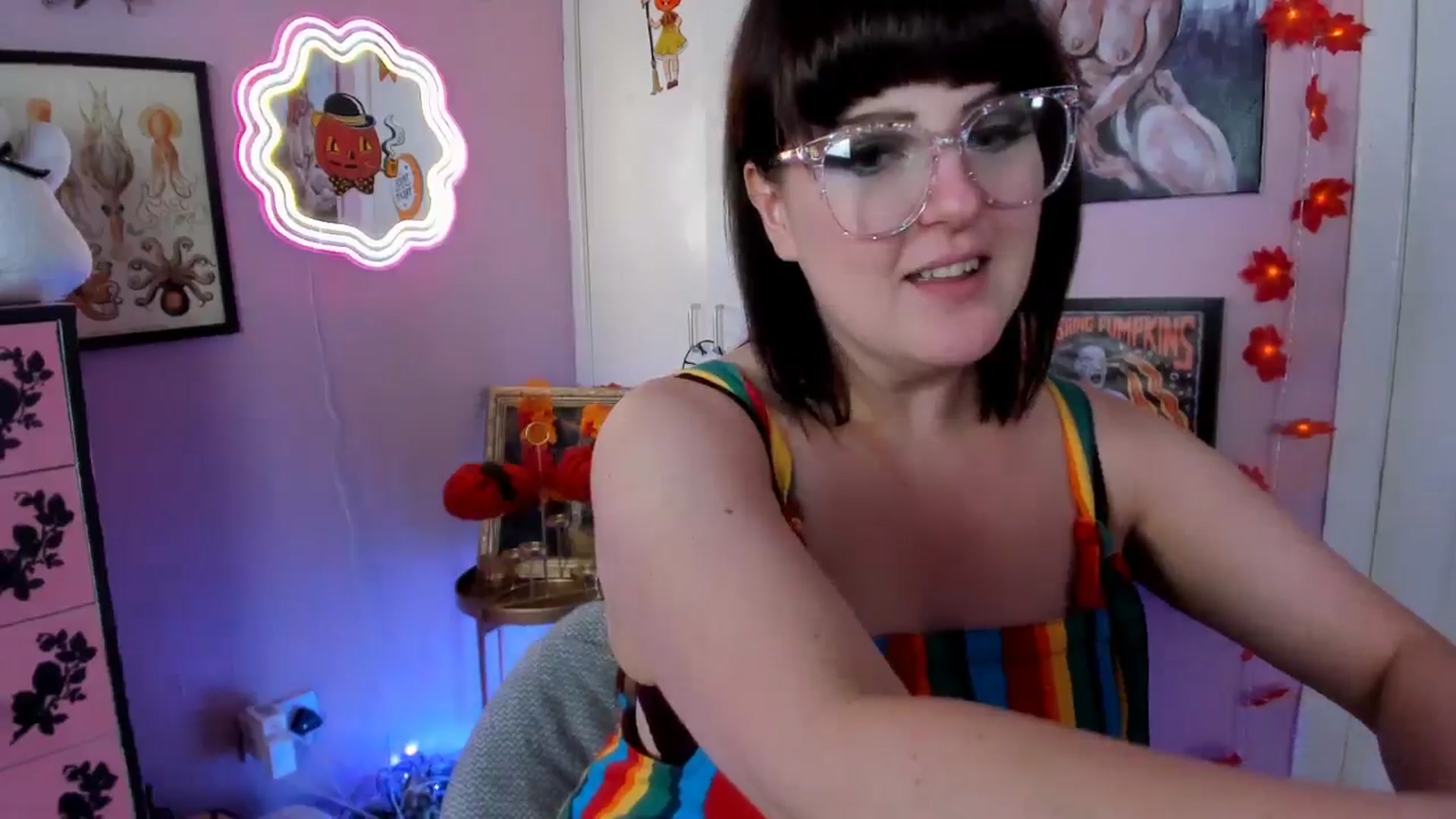 Gallery image thumbnail from MissMimiRose's myfreecams stream on, 10/04/2025, 15:57 image 17 of 20