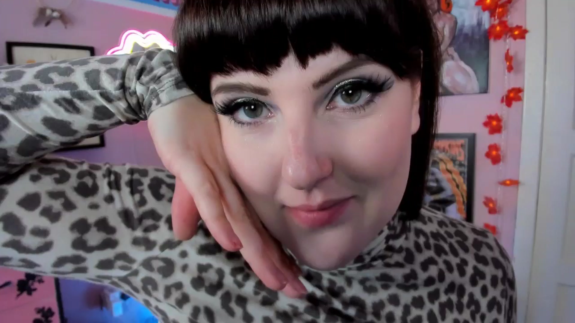 Gallery image thumbnail from MissMimiRose's myfreecams stream on, 10/05/2025, 13:32 image 10 of 20