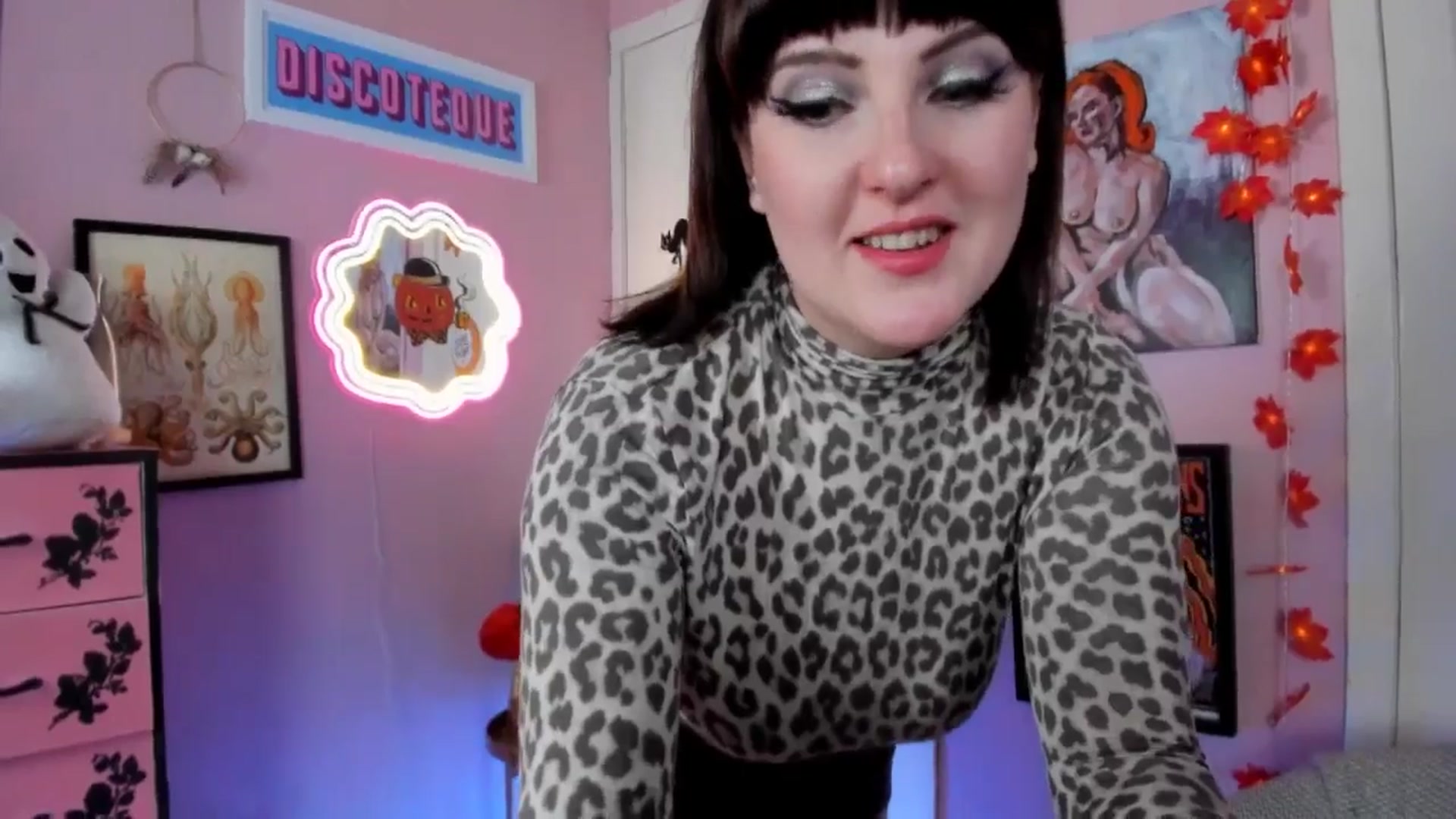 Gallery image thumbnail from MissMimiRose's myfreecams stream on, 10/05/2025, 14:46 image 15 of 20