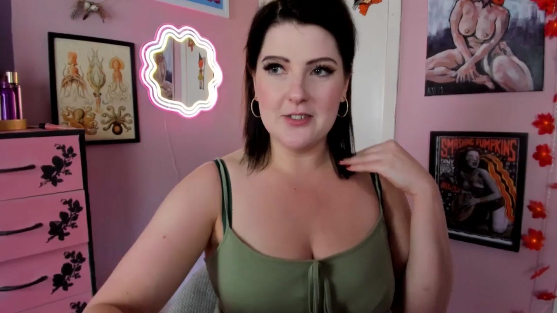 Gallery image thumbnail from MissMimiRose's myfreecams stream on, 11/02/2025, 16:42 image 12 of 20