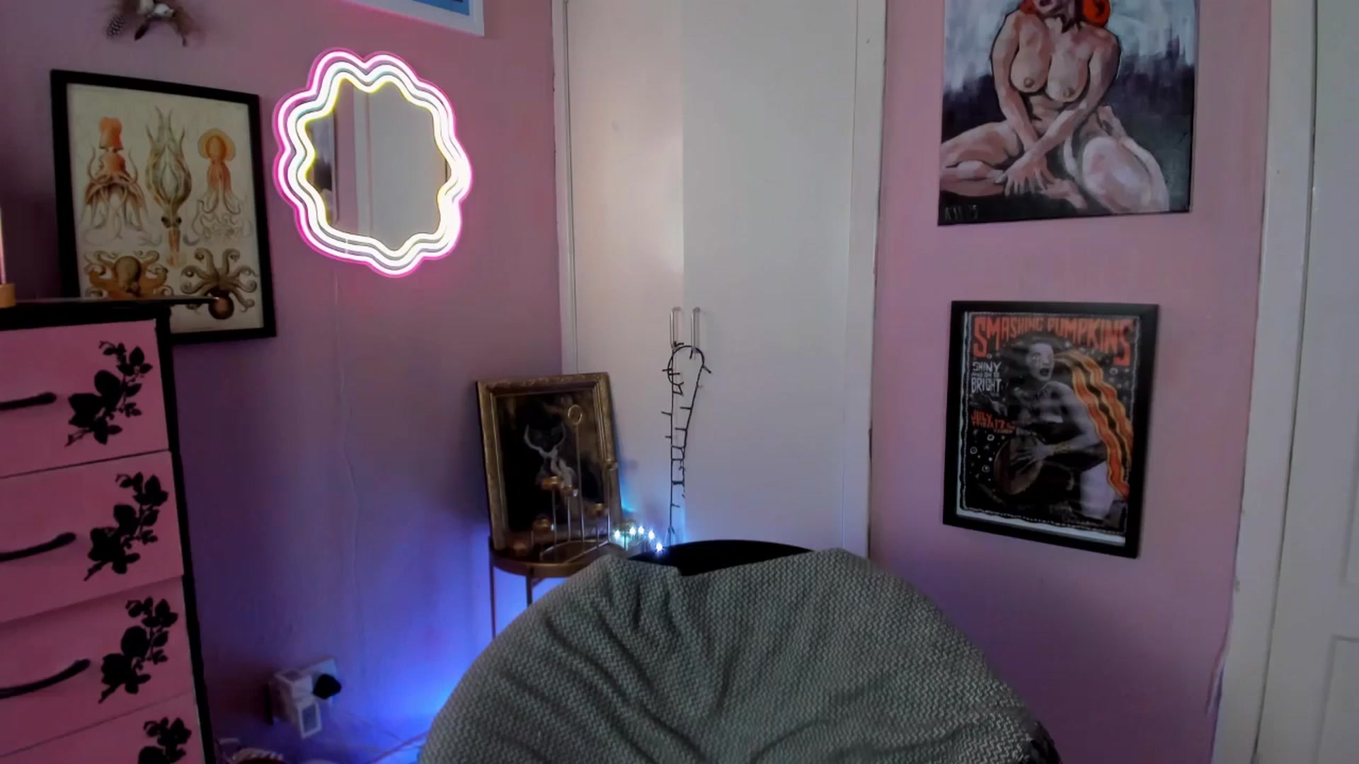 Gallery image thumbnail from MissMimiRose's myfreecams stream on, 11/06/2025, 22:08 image 14 of 20
