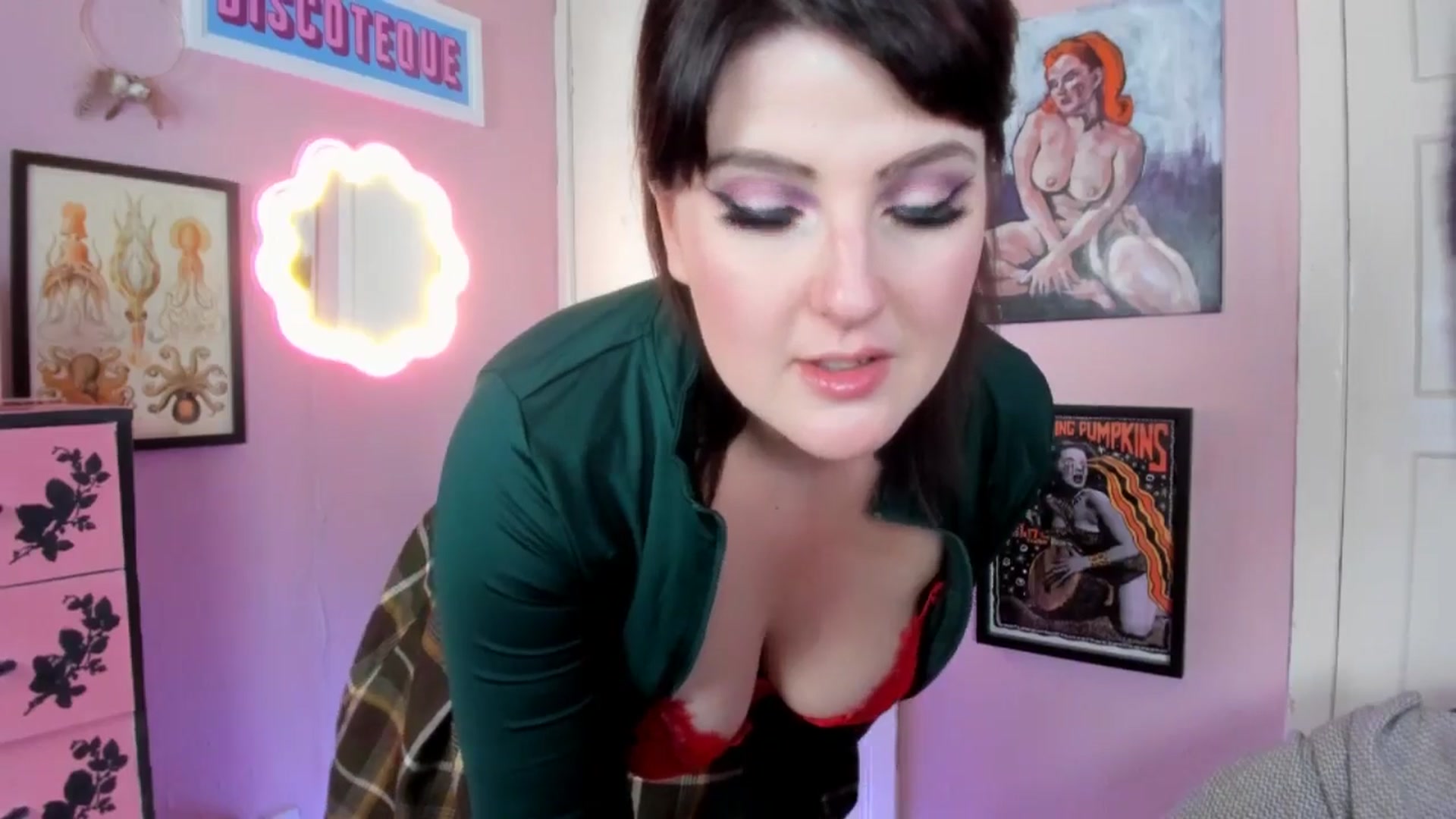 Gallery image thumbnail from MissMimiRose's myfreecams stream on, 11/13/2025, 22:31 image 15 of 20