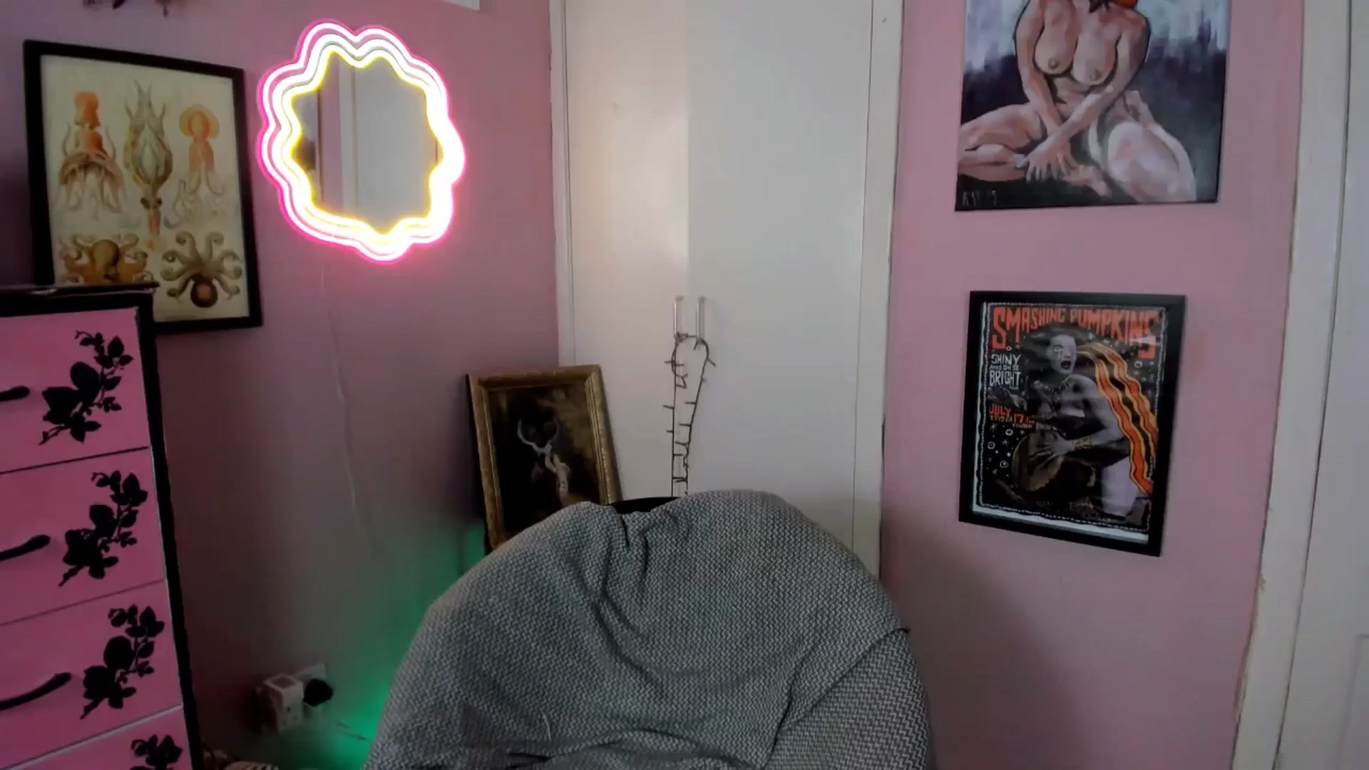 Gallery image thumbnail from MissMimiRose's myfreecams stream on, 12/12/2025, 21:54 image 20 of 20