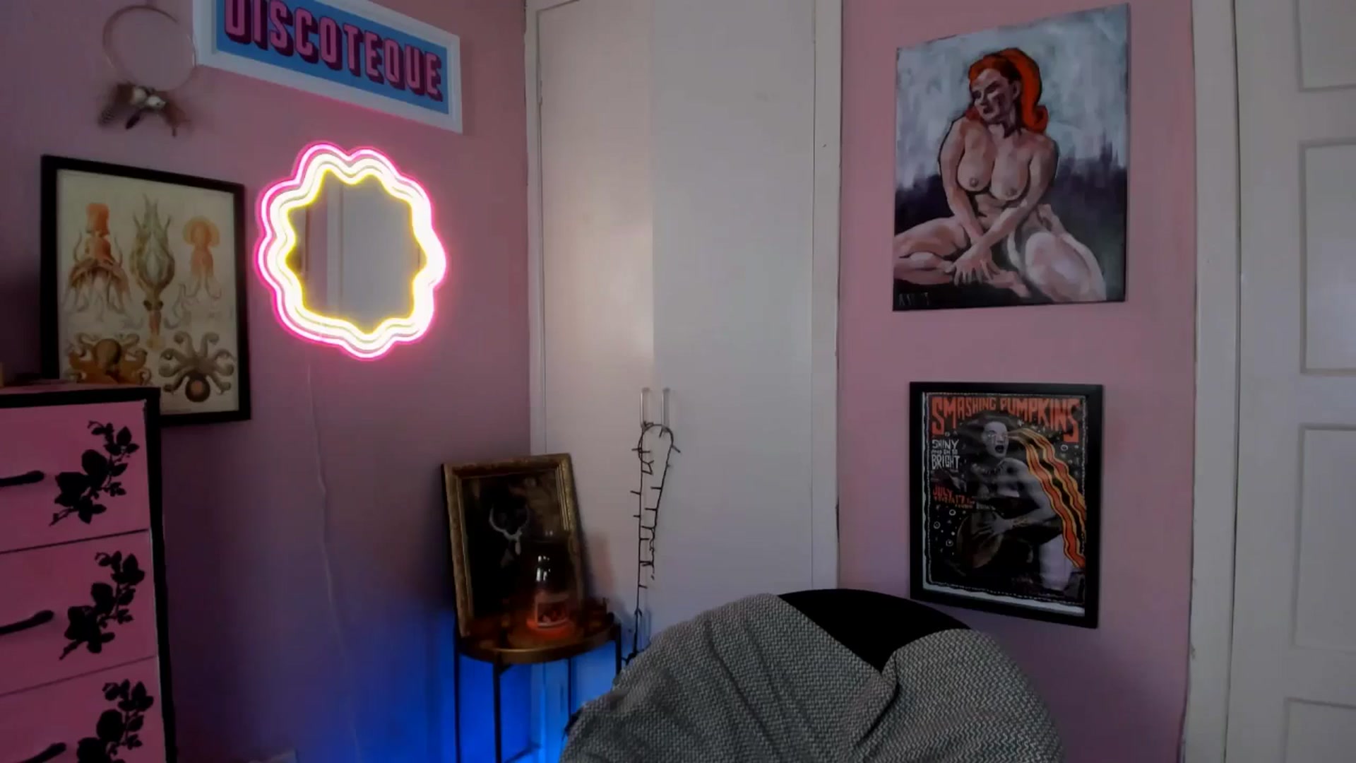 Gallery image thumbnail from MissMimiRose's myfreecams stream on, 12/14/2025, 16:47 image 4 of 20