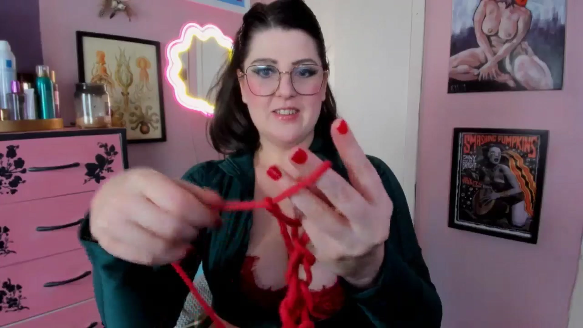 Gallery image thumbnail from MissMimiRose's myfreecams stream on, 12/16/2025, 01:08 image 5 of 20