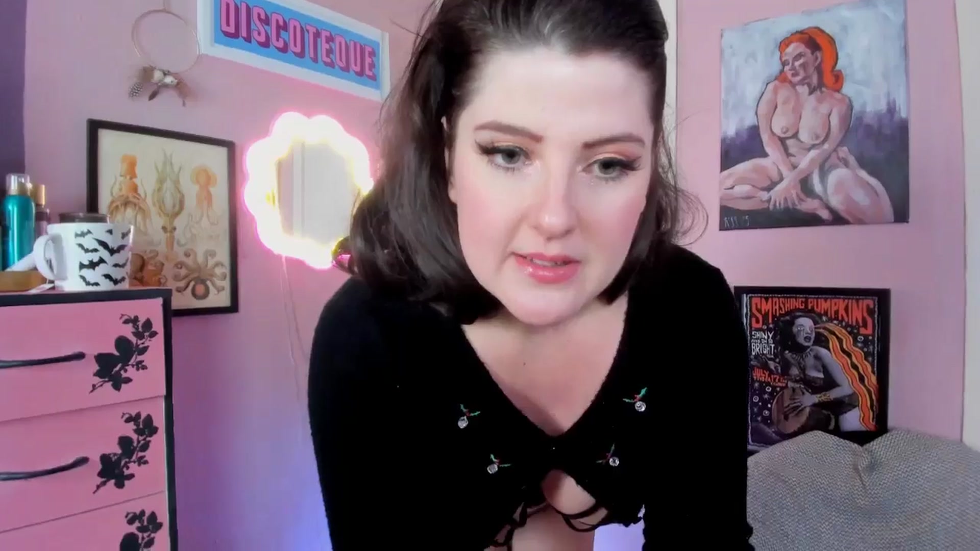 Gallery image thumbnail from MissMimiRose's myfreecams stream on, 12/21/2025, 16:54 image 12 of 20
