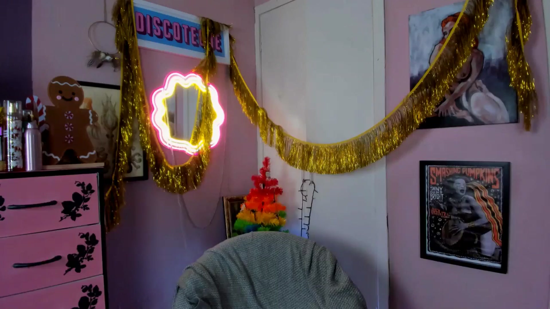 Gallery image thumbnail from MissMimiRose's myfreecams stream on, 12/30/2025, 22:15 image 2 of 20