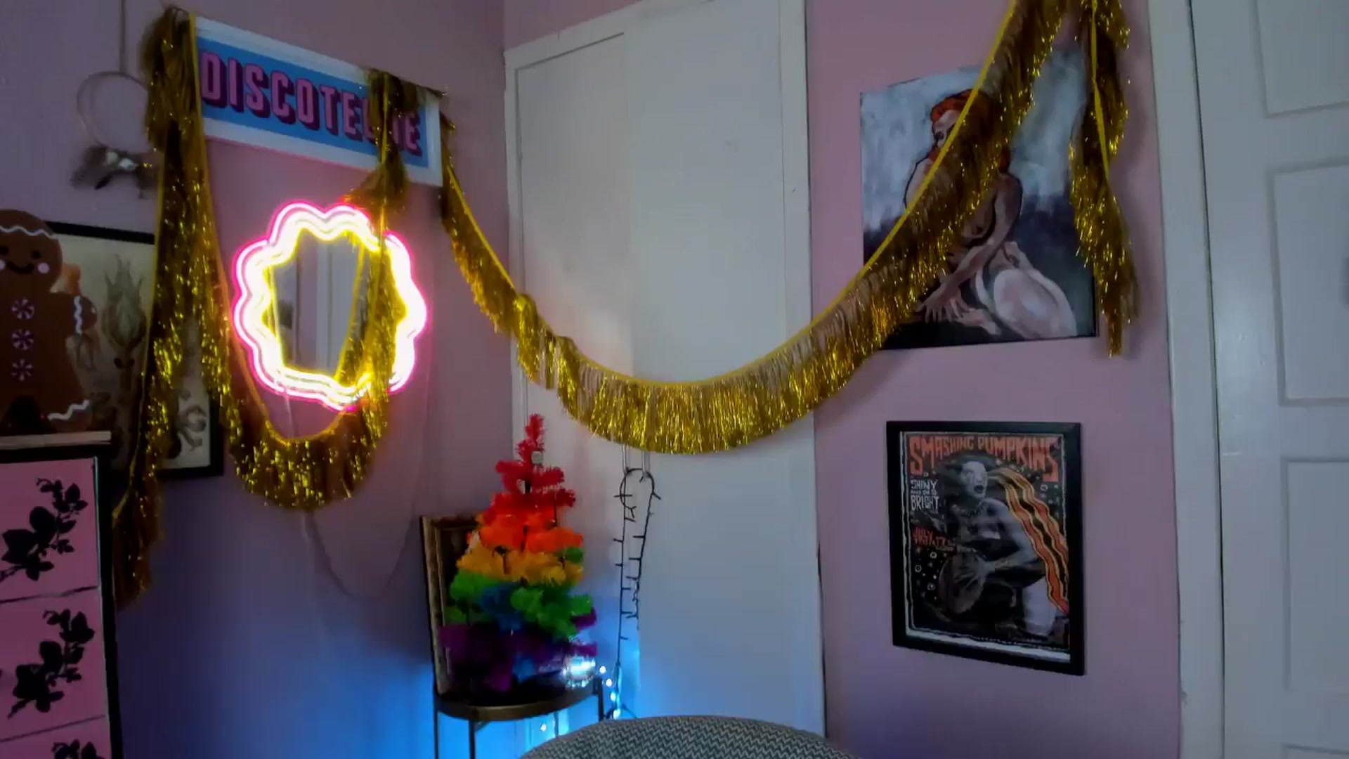 Gallery image thumbnail from MissMimiRose's myfreecams stream on, 12/31/2025, 24:22 image 18 of 20