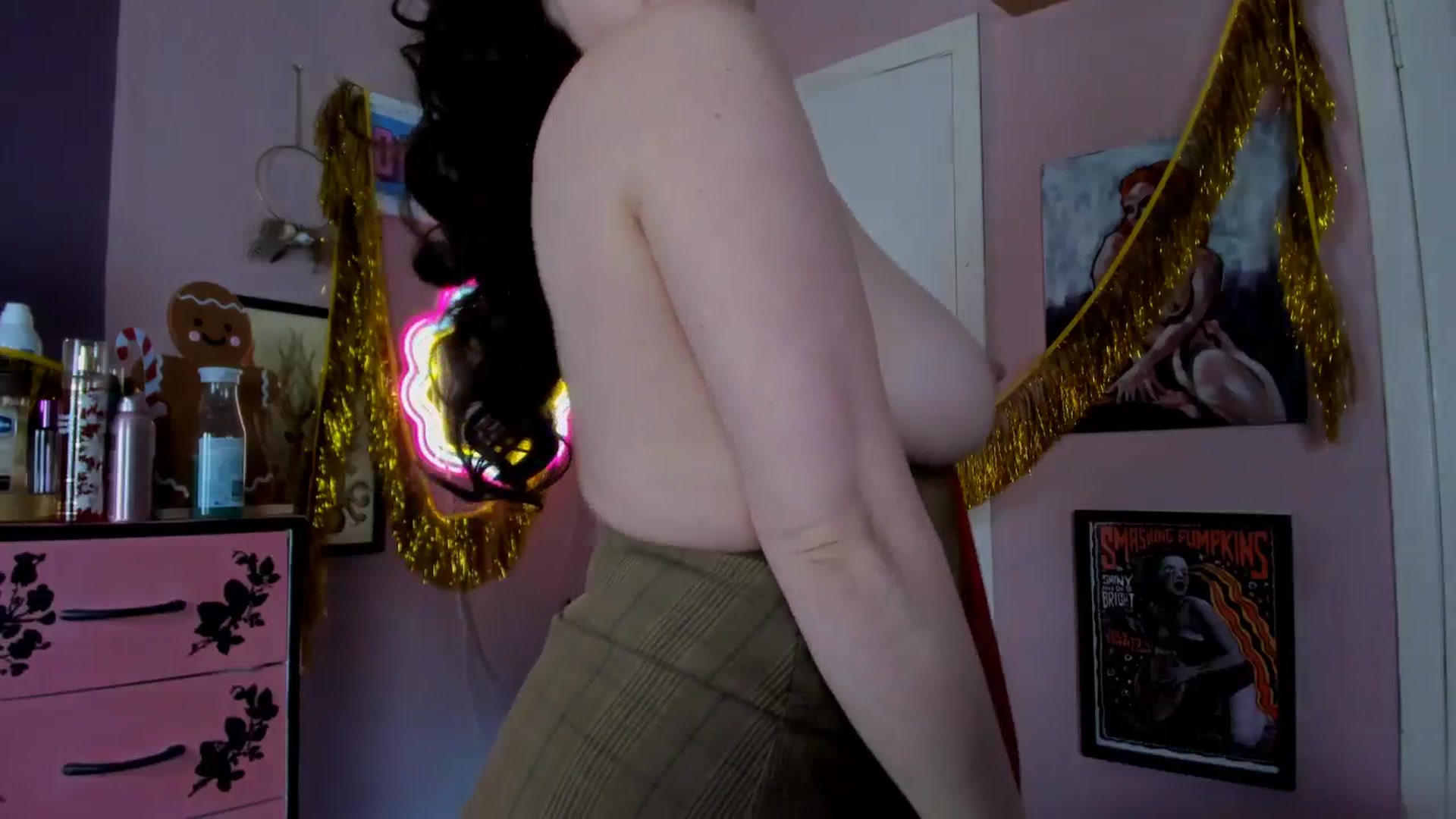 Gallery image thumbnail from MissMimiRose's myfreecams stream on, 01/03/2026, 16:47 image 6 of 20