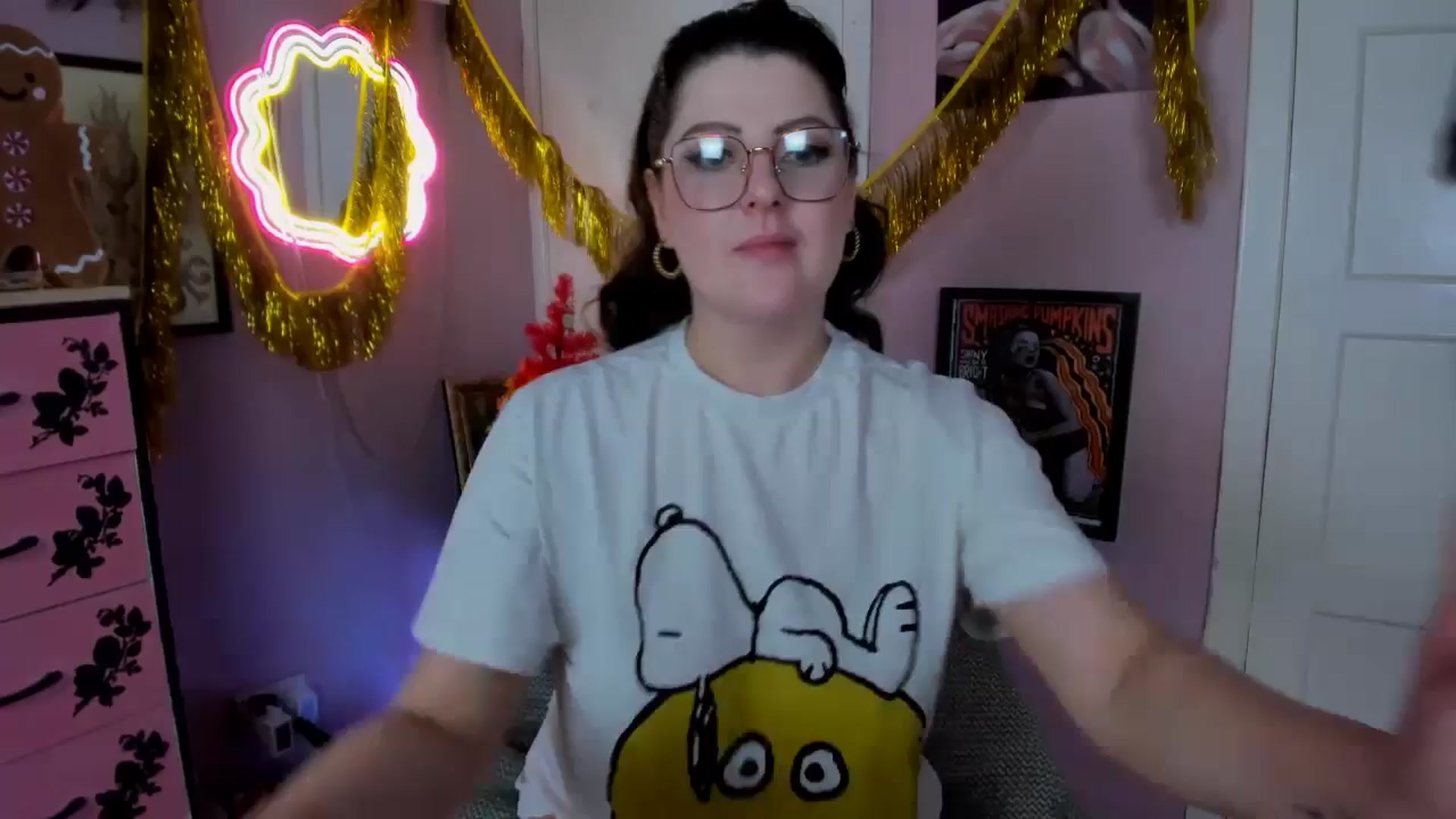 Gallery image thumbnail from MissMimiRose's myfreecams stream on, 01/05/2026, 16:43 image 11 of 20