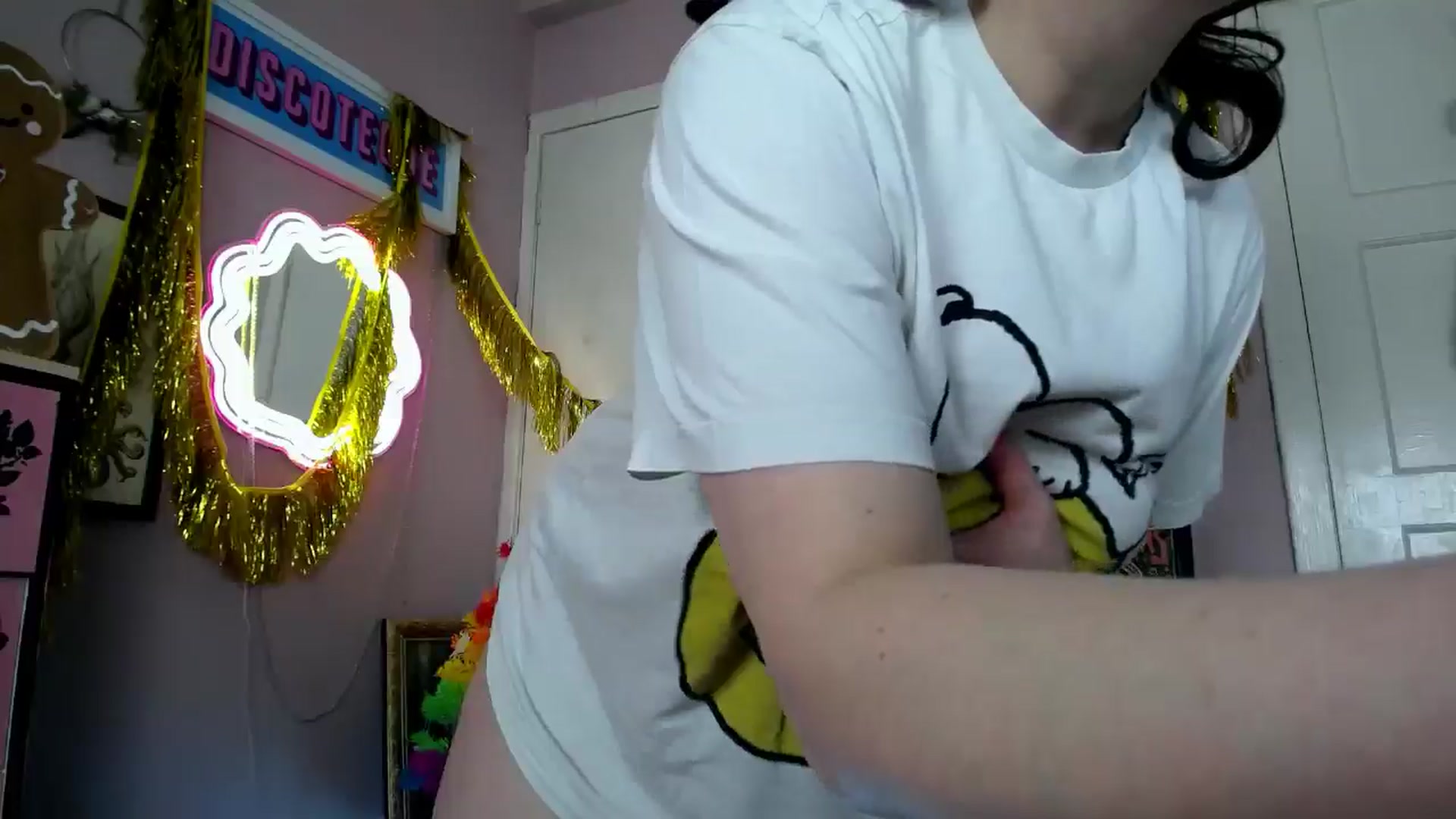 Gallery image thumbnail from MissMimiRose's myfreecams stream on, 01/05/2026, 16:43 image 3 of 20
