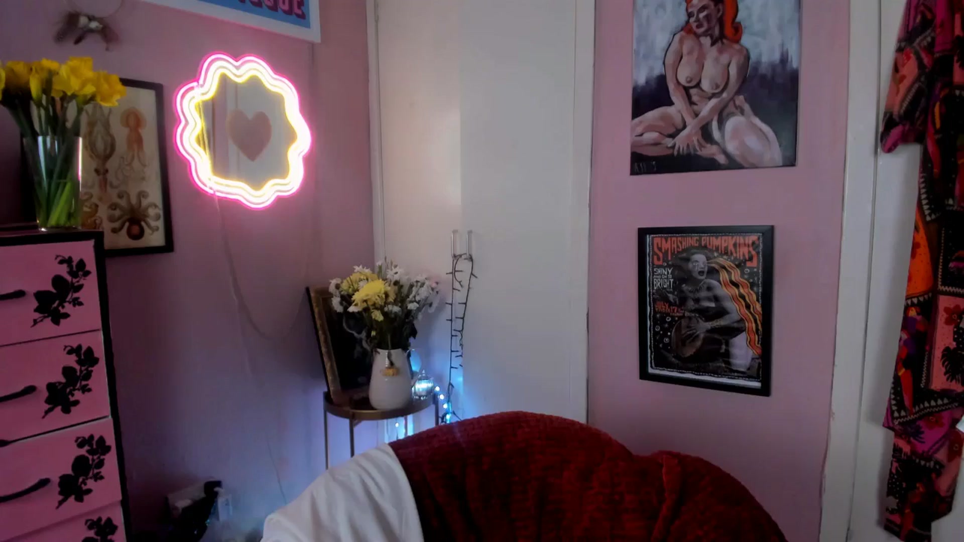 Gallery image thumbnail from MissMimiRose's myfreecams stream on, 04/05/2026, 15:32 image 5 of 20