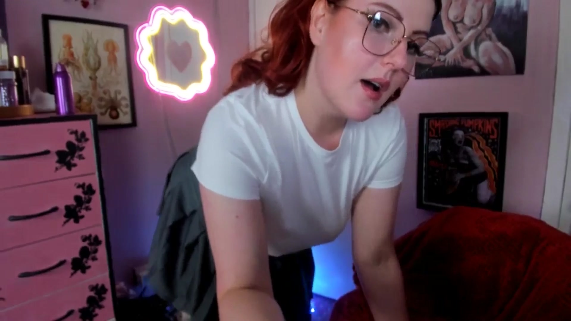 Gallery image thumbnail from MissMimiRose's myfreecams stream on, 04/10/2026, 21:47 image 15 of 20