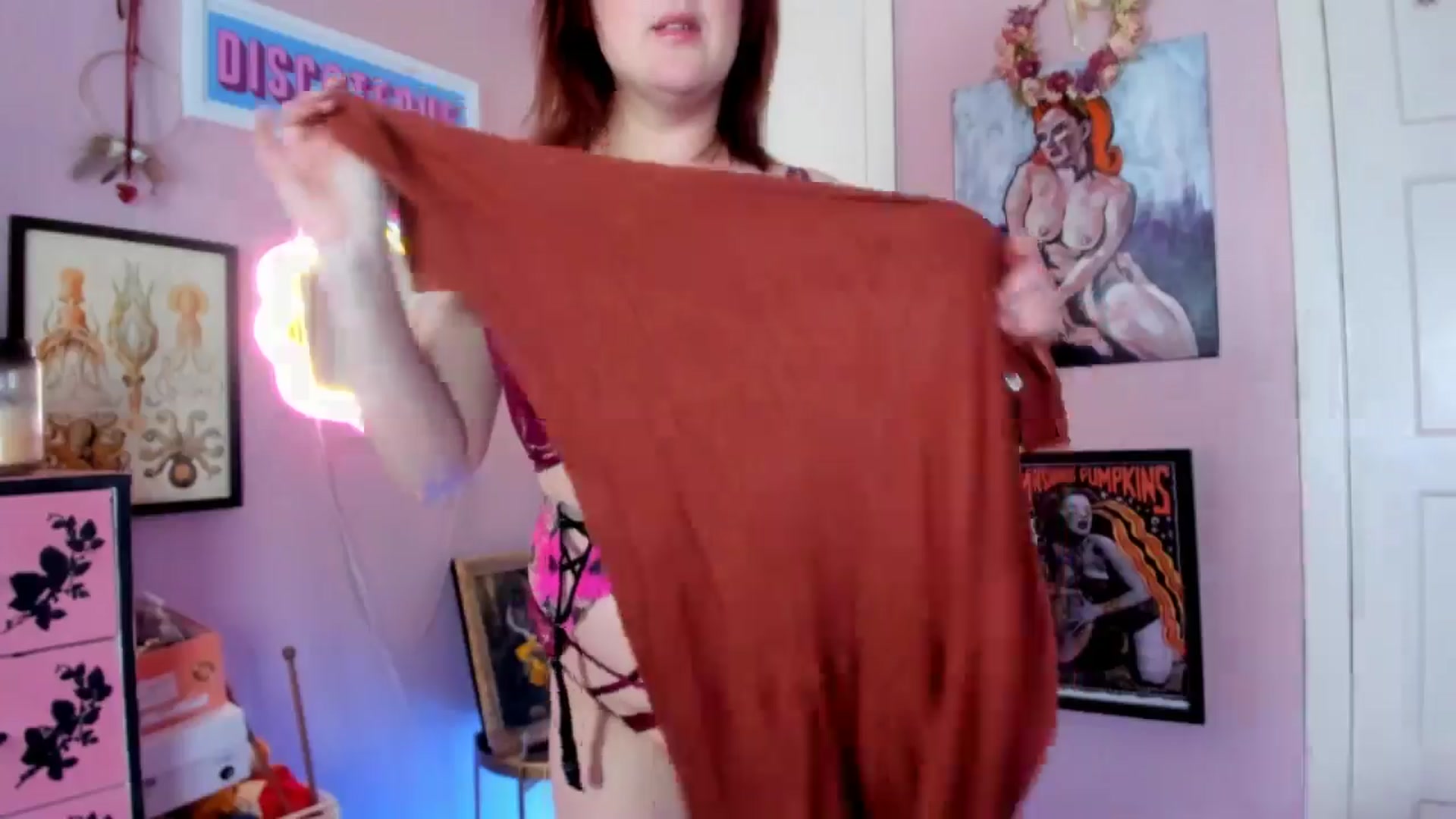 Gallery image thumbnail from MissMimiRose's myfreecams stream on, 04/15/2026, 21:33 image 5 of 20
