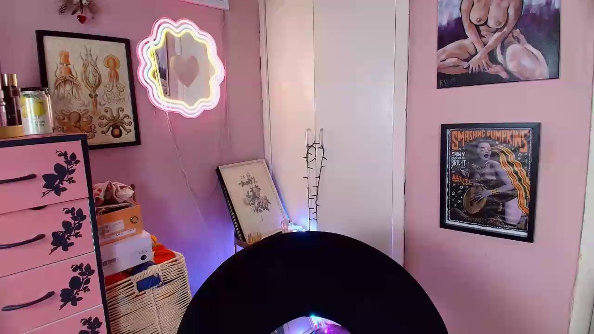 Gallery image thumbnail from MissMimiRose's myfreecams stream on, 05/23/2026, 20:41 image 16 of 20