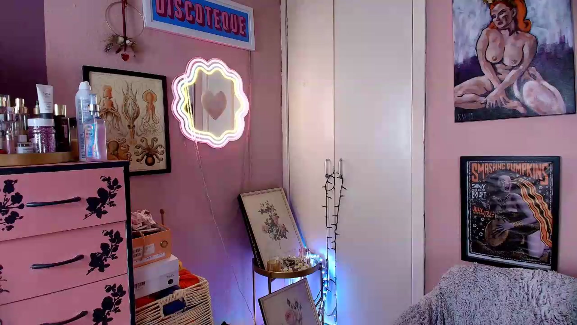 Gallery image thumbnail from MissMimiRose's myfreecams stream on, 05/30/2026, 14:44 image 9 of 20