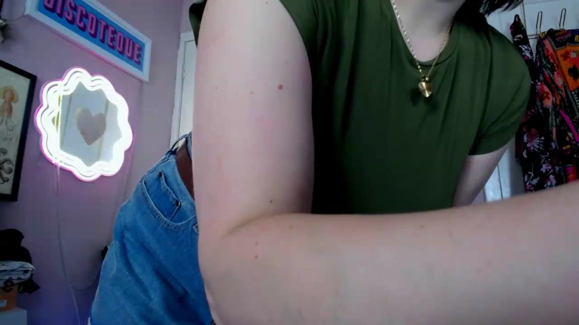 Gallery image thumbnail from MissMimiRose's myfreecams stream on, 06/19/2026, 19:24 image 6 of 20