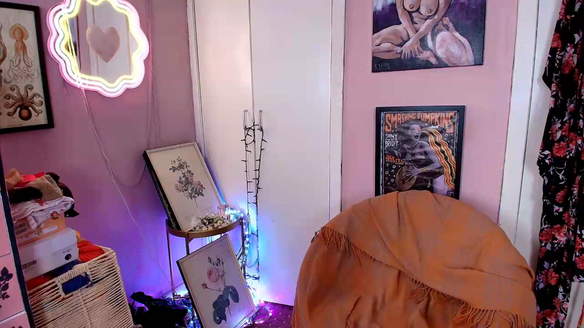 Gallery image thumbnail from MissMimiRose's myfreecams stream on, 06/21/2026, 14:07 image 11 of 20