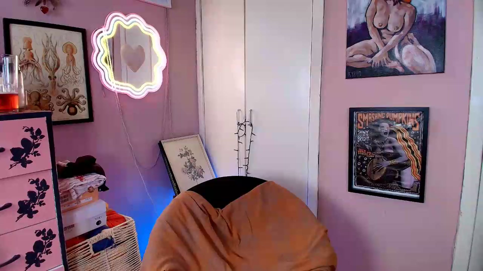 Gallery image thumbnail from MissMimiRose's myfreecams stream on, 06/21/2026, 15:04 image 2 of 20