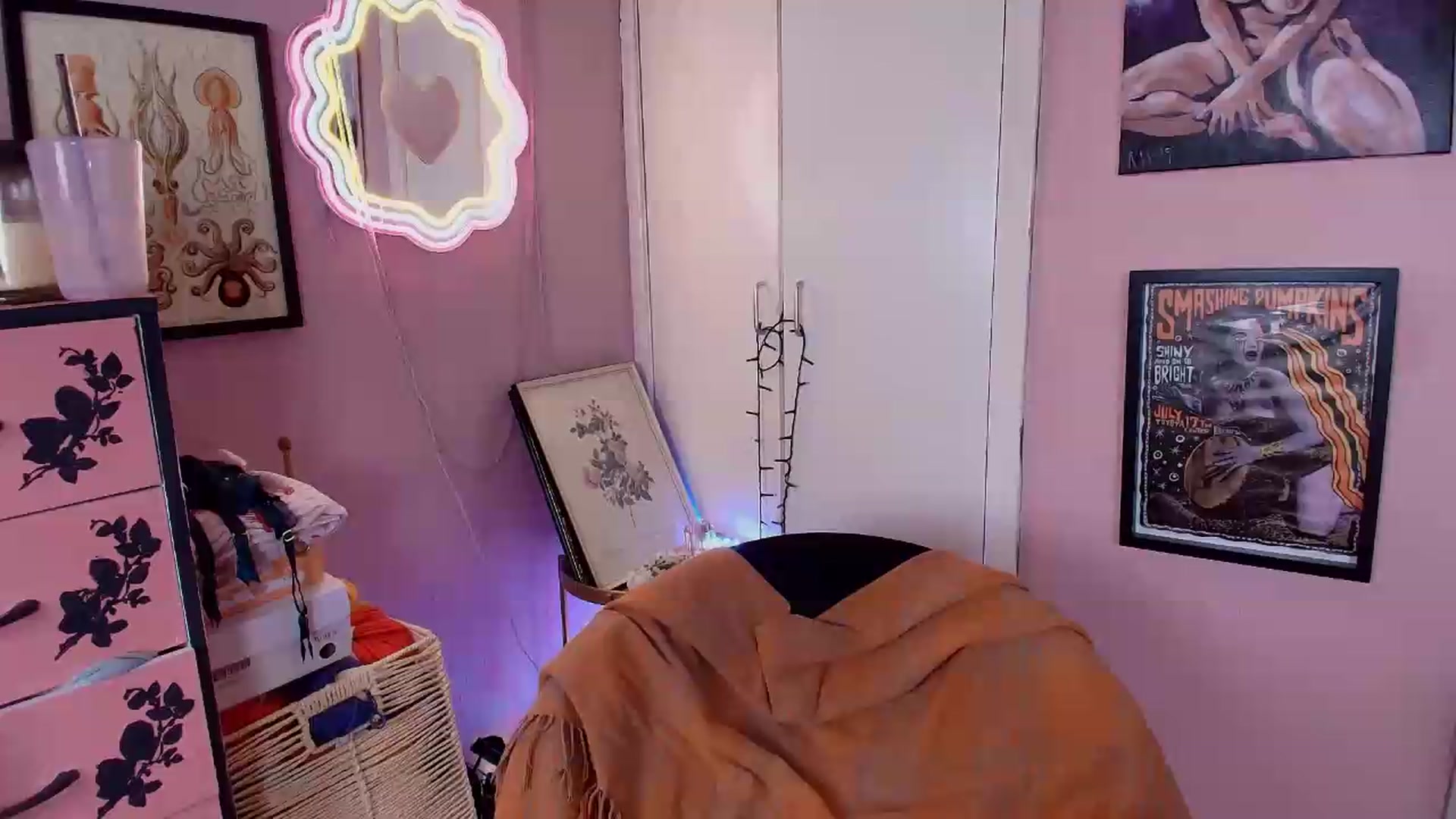 Gallery image thumbnail from MissMimiRose's myfreecams stream on, 06/28/2026, 12:53 image 19 of 20