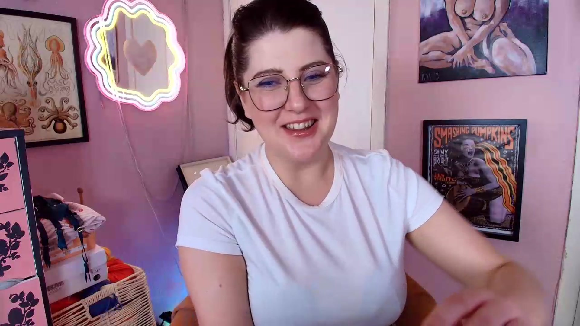 Gallery image thumbnail from MissMimiRose's myfreecams stream on, 06/28/2026, 15:10 image 2 of 20