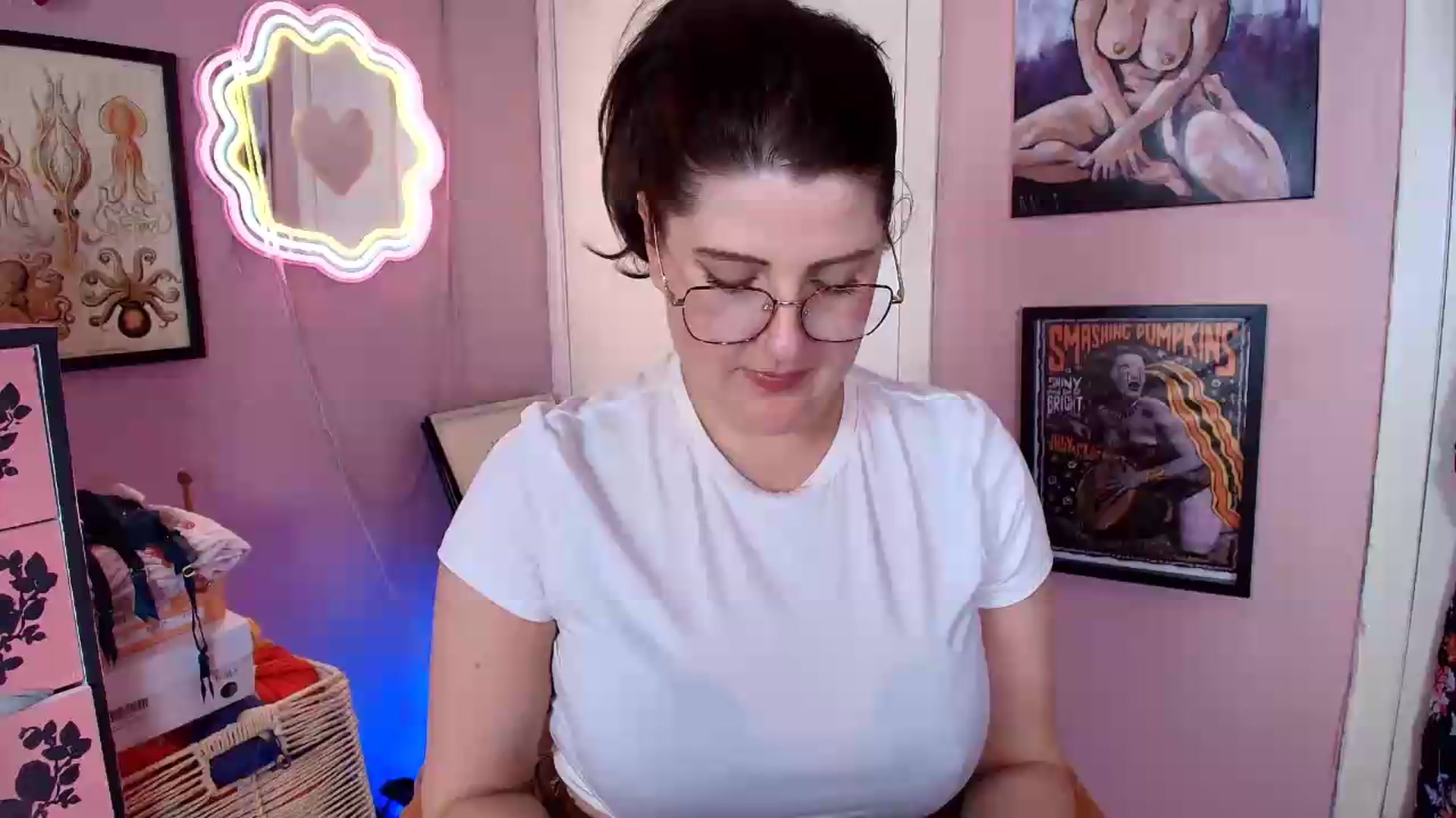 Gallery image thumbnail from MissMimiRose's myfreecams stream on, 06/28/2026, 15:10 image 1 of 20