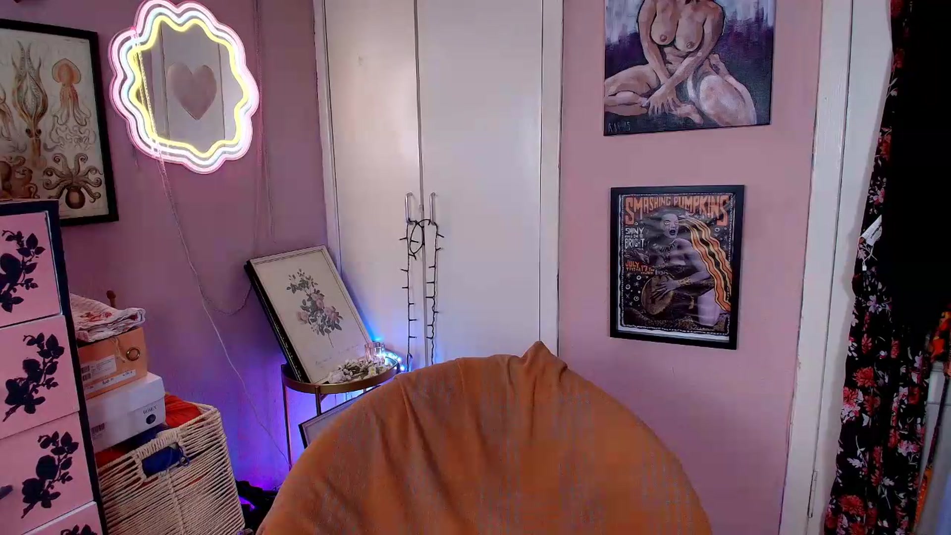 Gallery image thumbnail from MissMimiRose's myfreecams stream on, 07/04/2026, 15:15 image 3 of 20