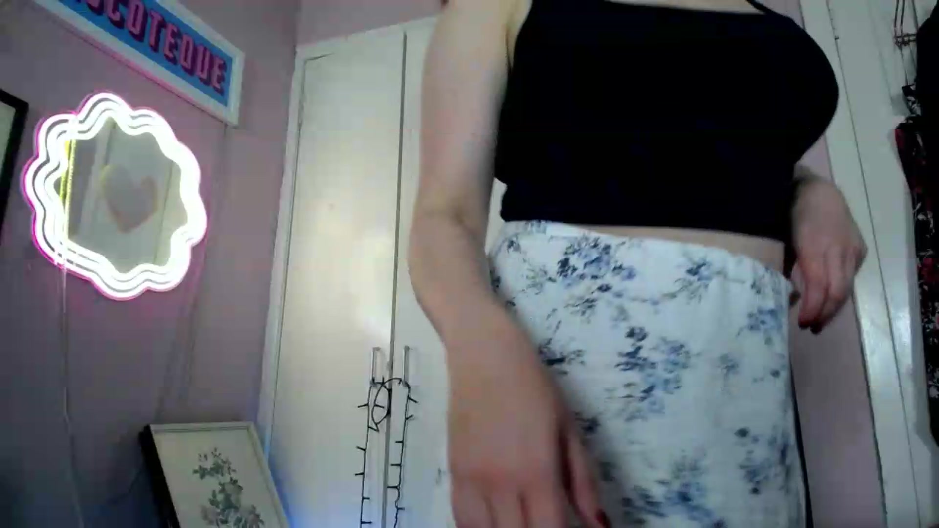 Gallery image thumbnail from MissMimiRose's myfreecams stream on, 07/10/2026, 22:08 image 7 of 20