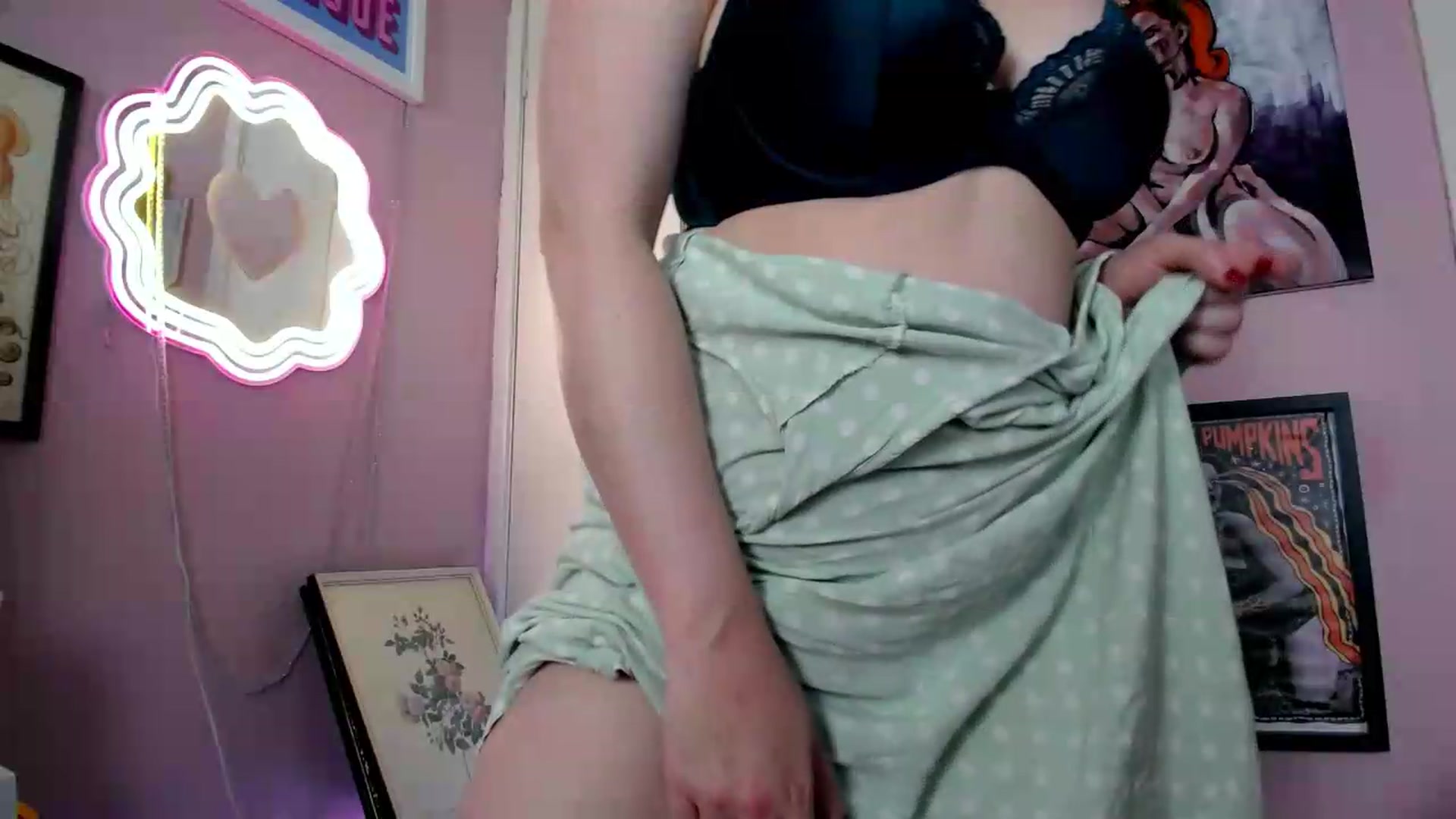 Gallery image thumbnail from MissMimiRose's myfreecams stream on, 07/11/2026, 14:34 image 6 of 20