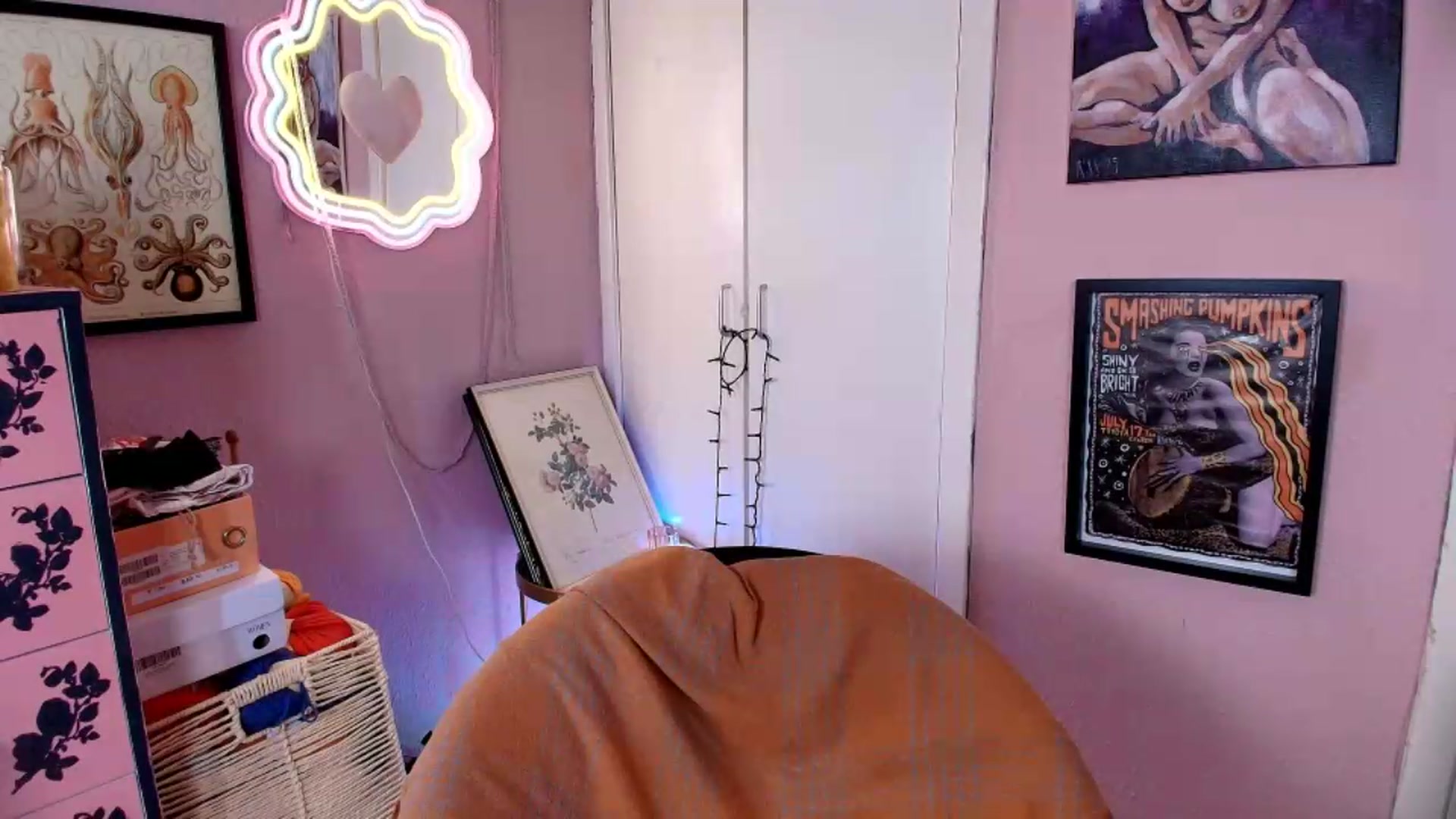 Gallery image thumbnail from MissMimiRose's myfreecams stream on, 07/12/2026, 14:15 image 10 of 20