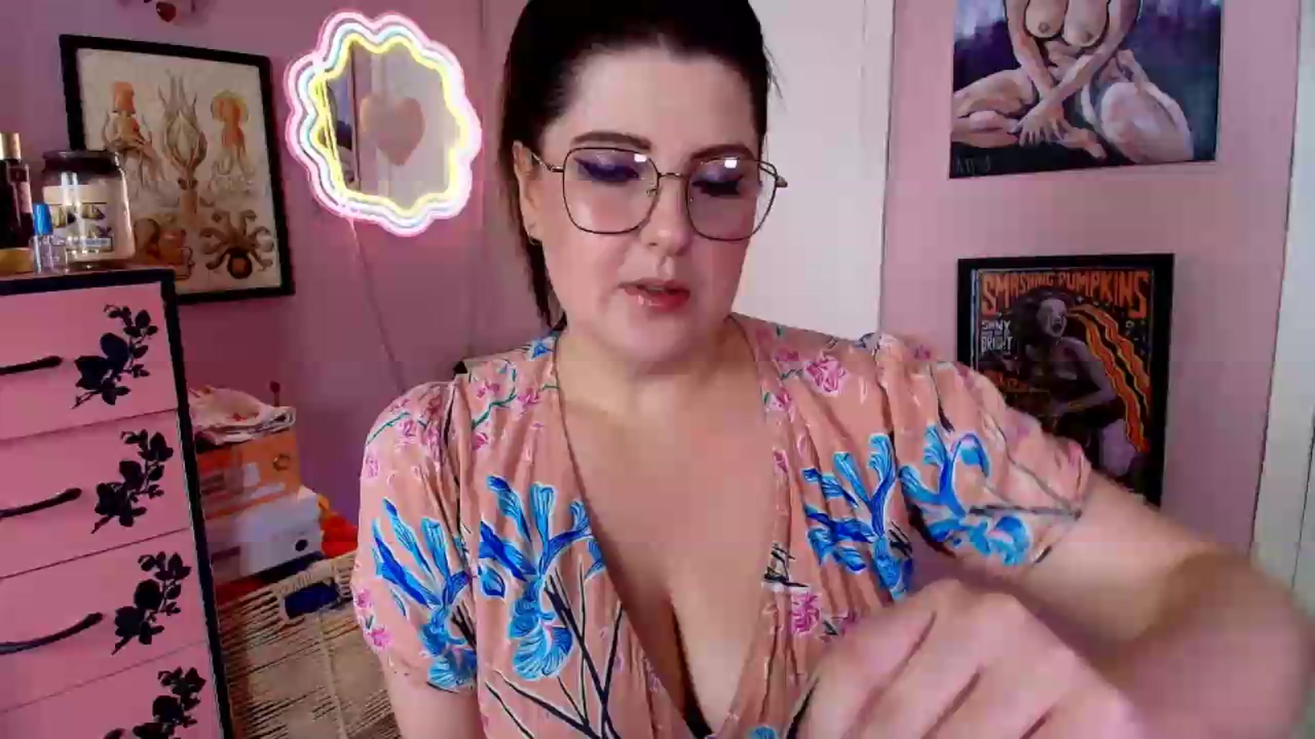 Gallery image thumbnail from MissMimiRose's myfreecams stream on, 07/21/2026, 21:13 image 4 of 20