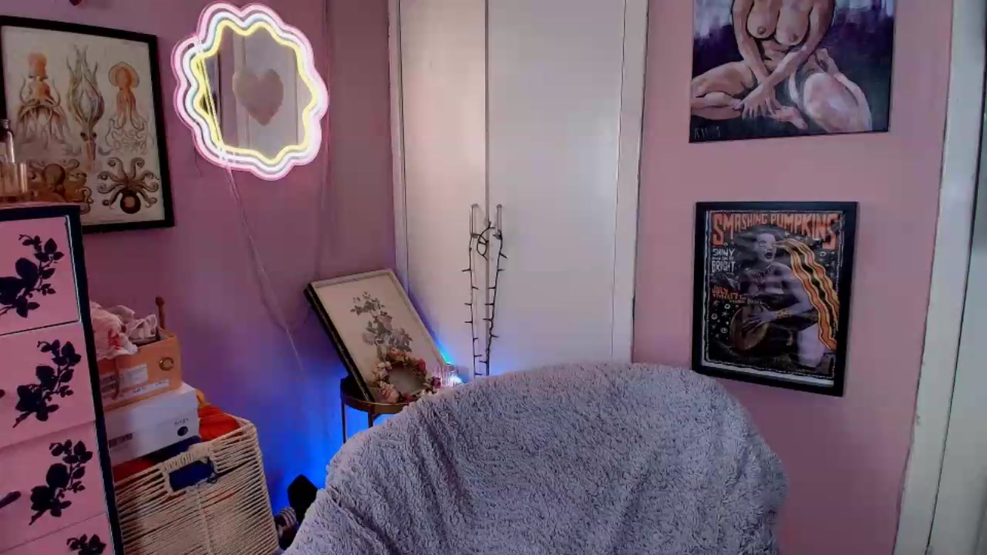 Gallery image thumbnail from MissMimiRose's myfreecams stream on, 07/28/2026, 22:07 image 11 of 20