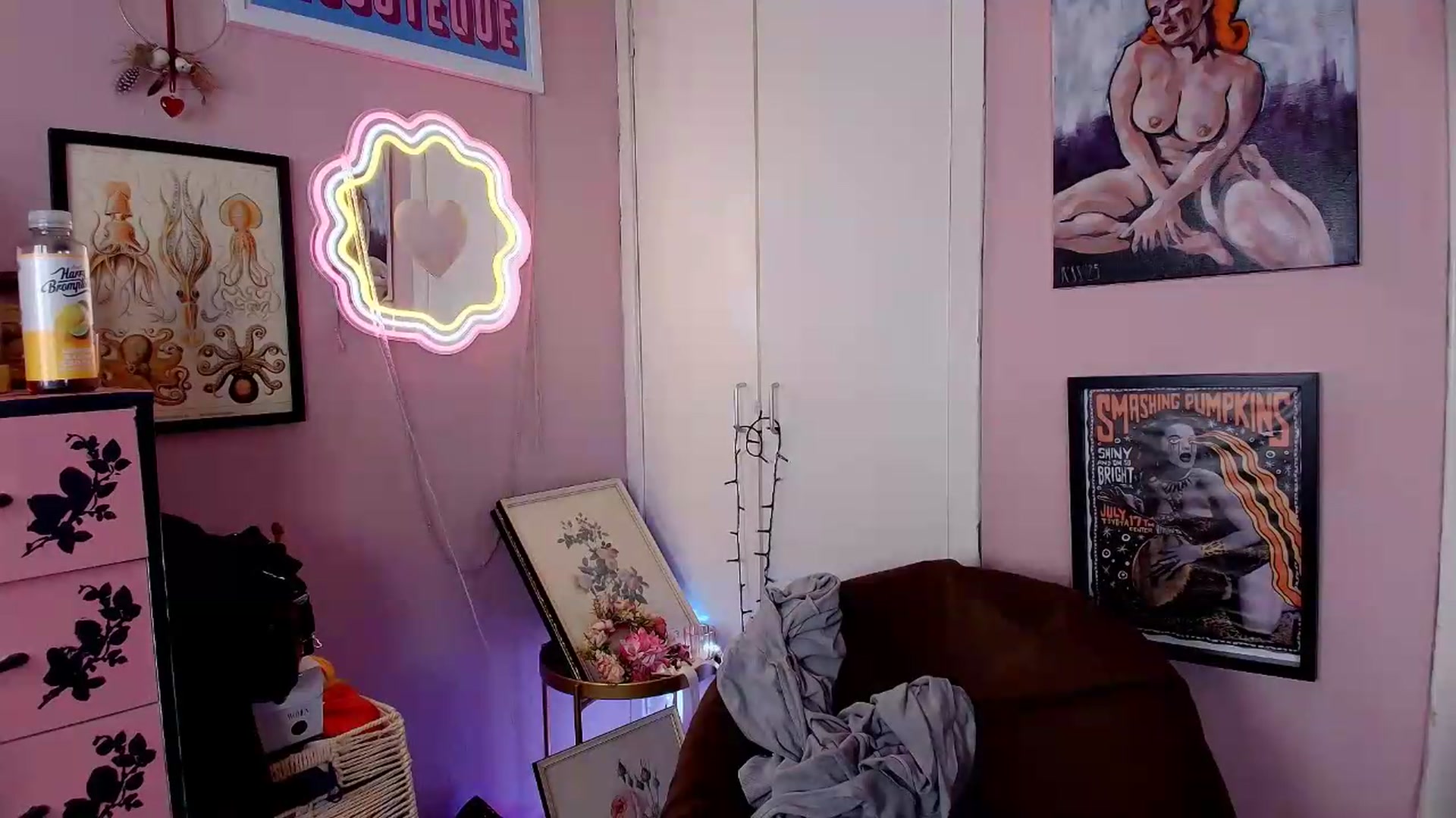 Gallery image thumbnail from MissMimiRose's myfreecams stream on, 08/09/2026, 13:57 image 3 of 20