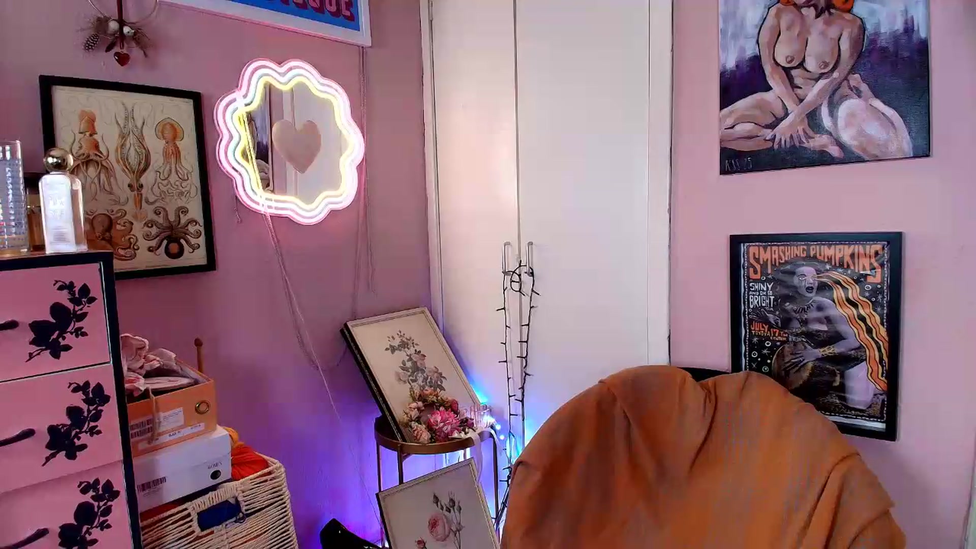 Gallery image thumbnail from MissMimiRose's myfreecams stream on, 08/10/2026, 22:51 image 14 of 20