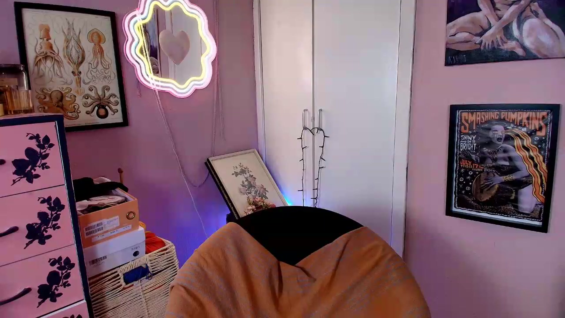 Gallery image thumbnail from MissMimiRose's myfreecams stream on, 08/15/2026, 15:14 image 20 of 20