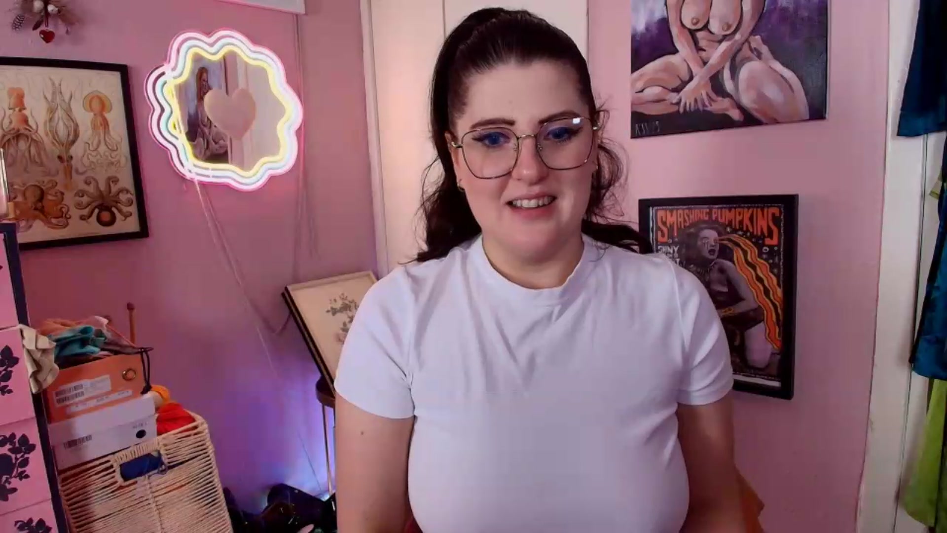 Gallery image thumbnail from MissMimiRose's myfreecams stream on, 08/19/2026, 23:36 image 13 of 20