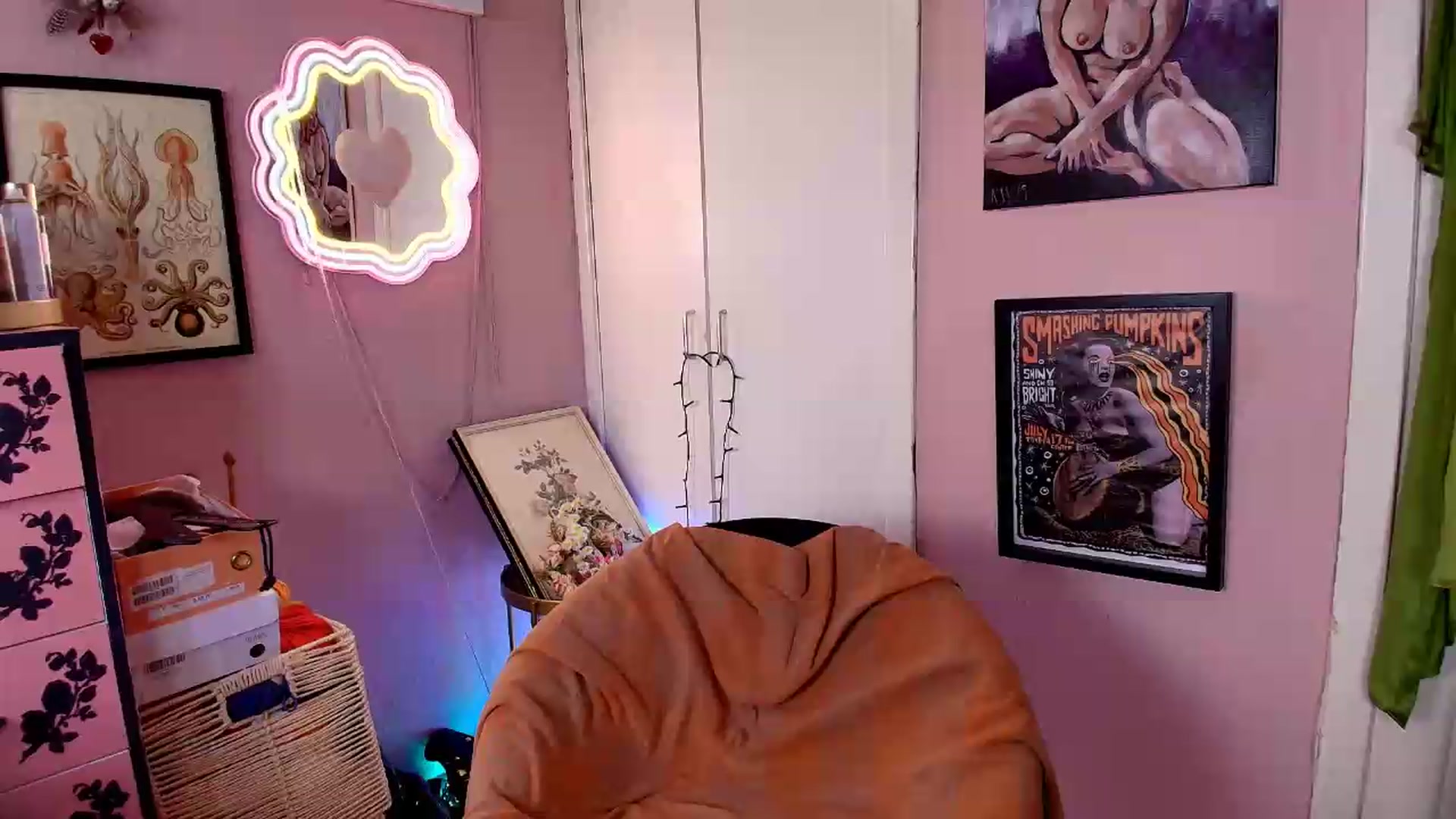 Gallery image thumbnail from MissMimiRose's myfreecams stream on, 08/22/2026, 14:03 image 5 of 20