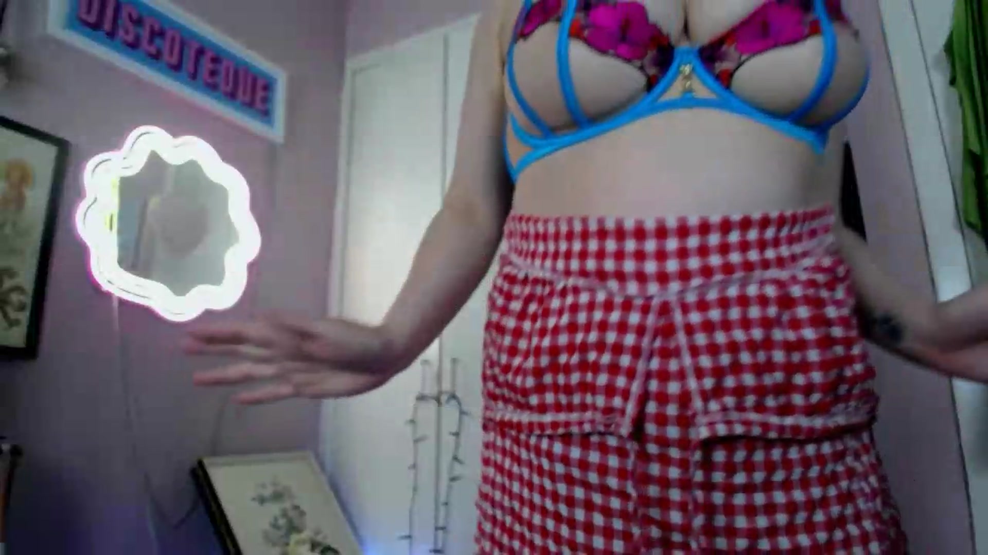 Gallery image thumbnail from MissMimiRose's myfreecams stream on, 09/09/2026, 22:25 image 3 of 20