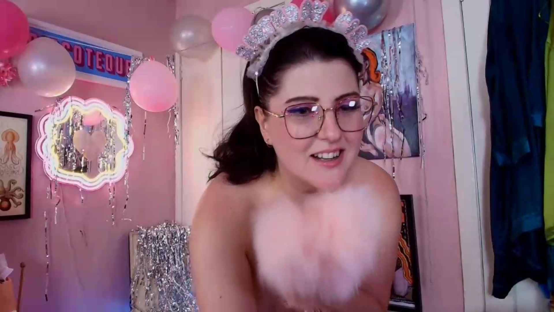 Gallery image thumbnail from MissMimiRose's myfreecams stream on, 09/12/2026, 16:15 image 6 of 20