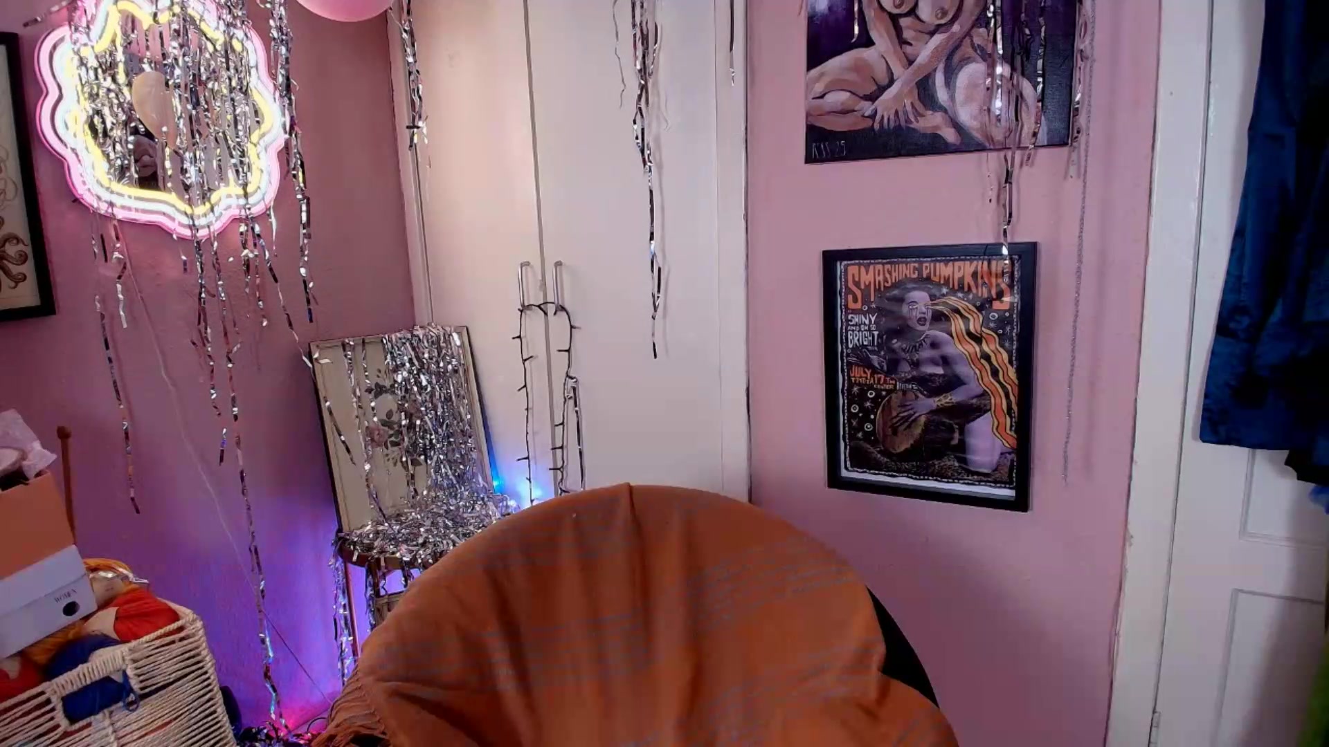 Gallery image thumbnail from MissMimiRose's myfreecams stream on, 09/13/2026, 14:13 image 13 of 20