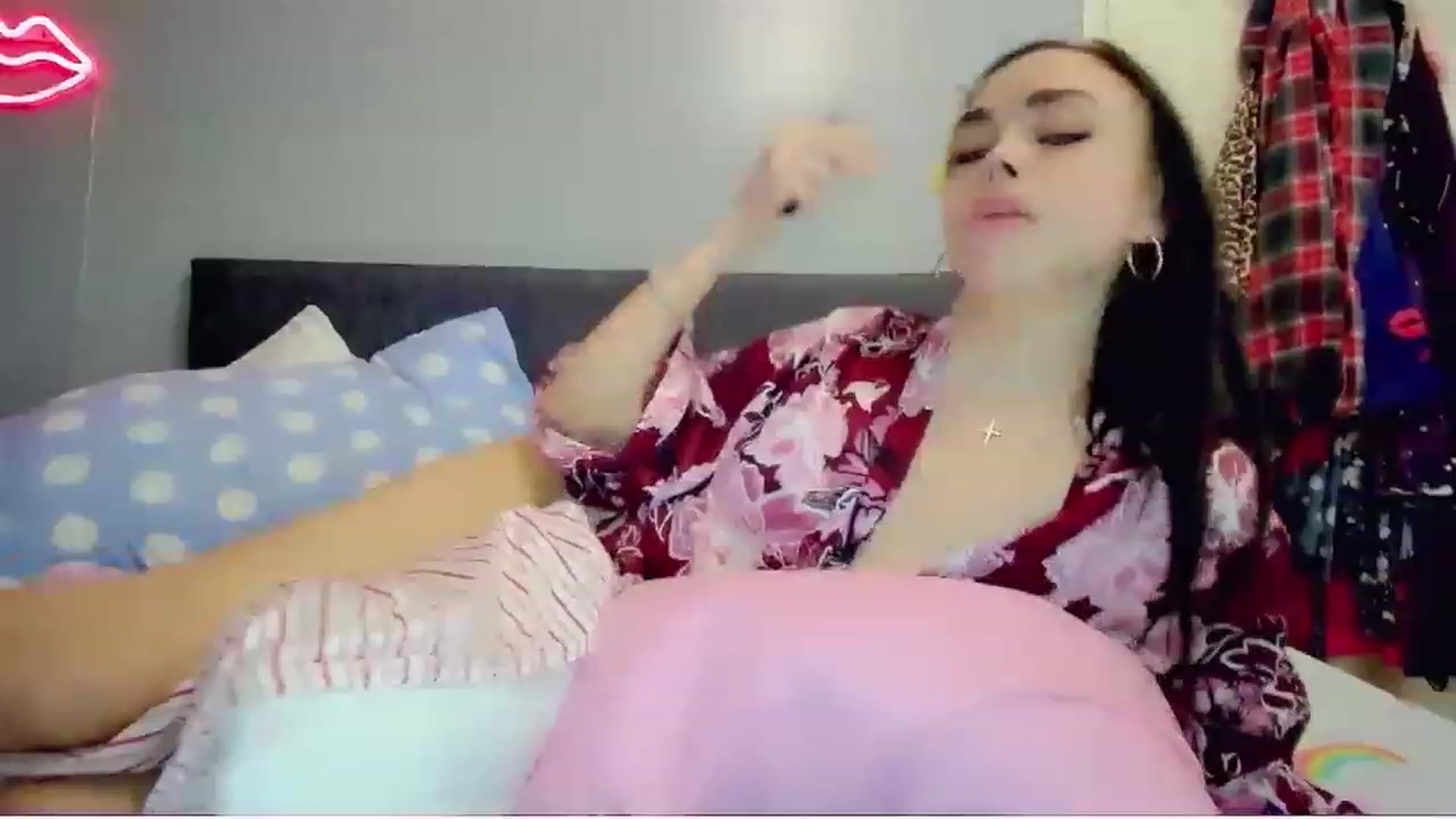 Gallery image thumbnail from MissMistletoe's myfreecams stream on, 03/08/2023, 06:51 image 11 of 20