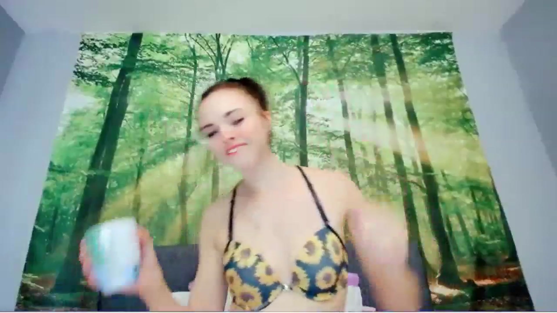 Gallery image thumbnail from MissMistletoe's myfreecams stream on, 08/20/2023, 12:12 image 20 of 20