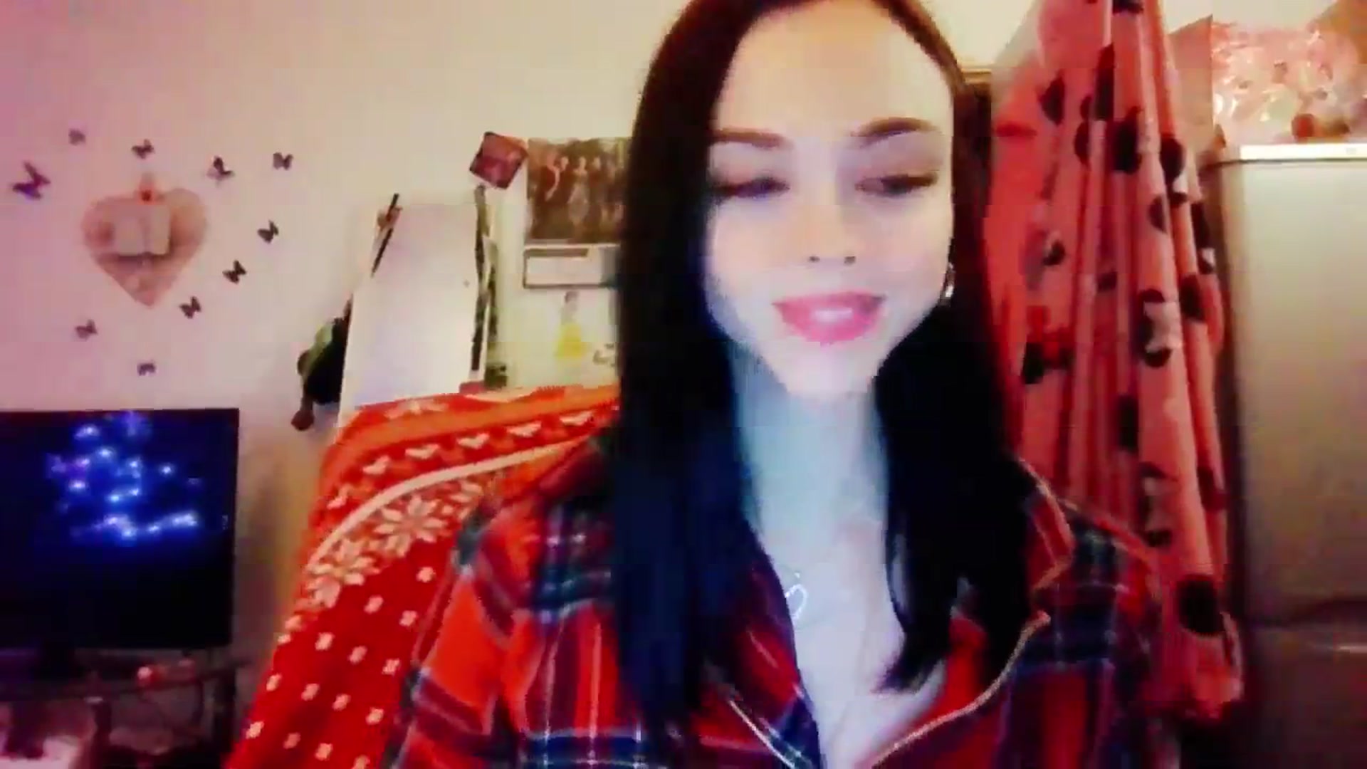 Gallery image thumbnail from MissMistletoe's myfreecams stream on, 12/31/2023, 20:05 image 8 of 20